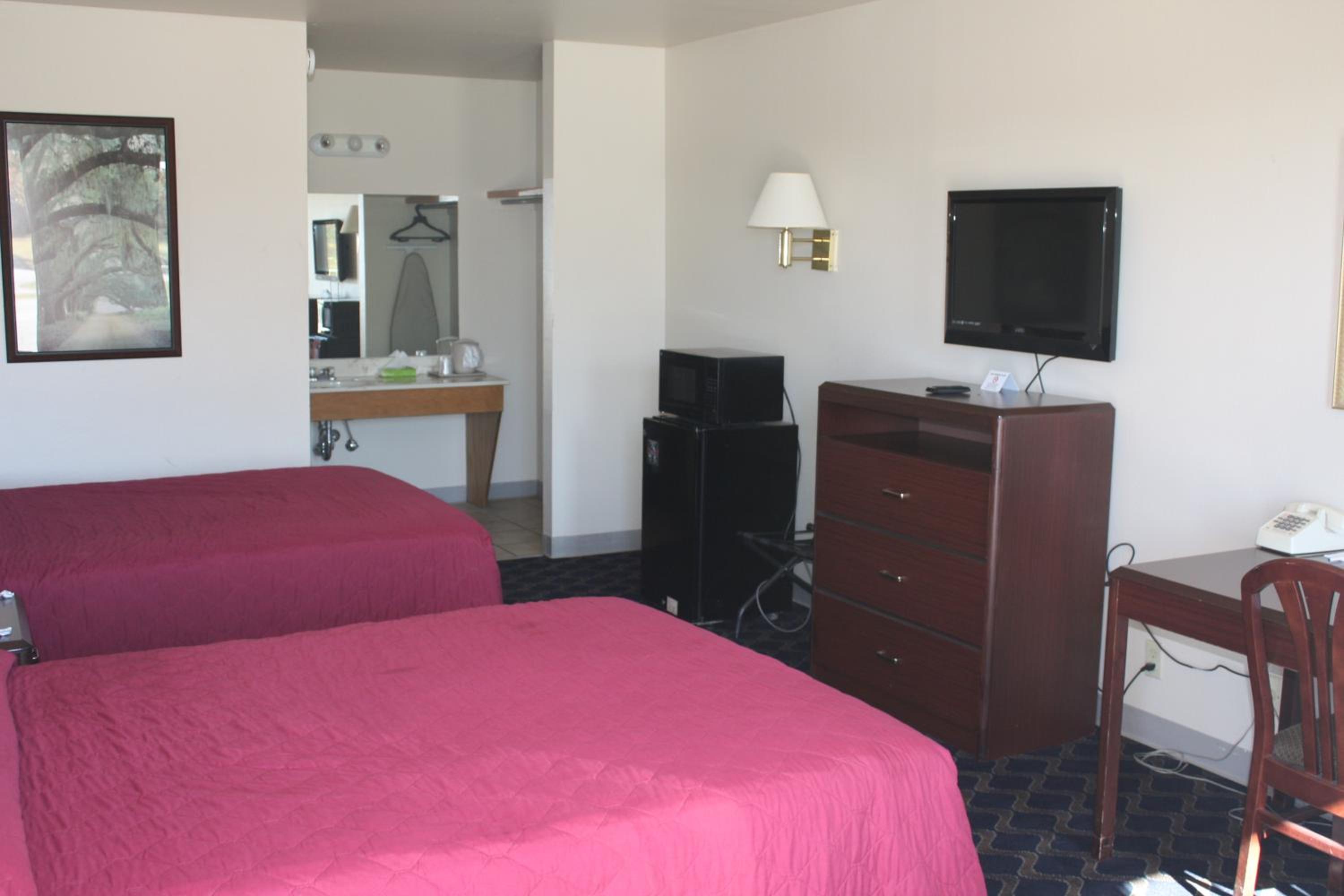 Boomtown Inn