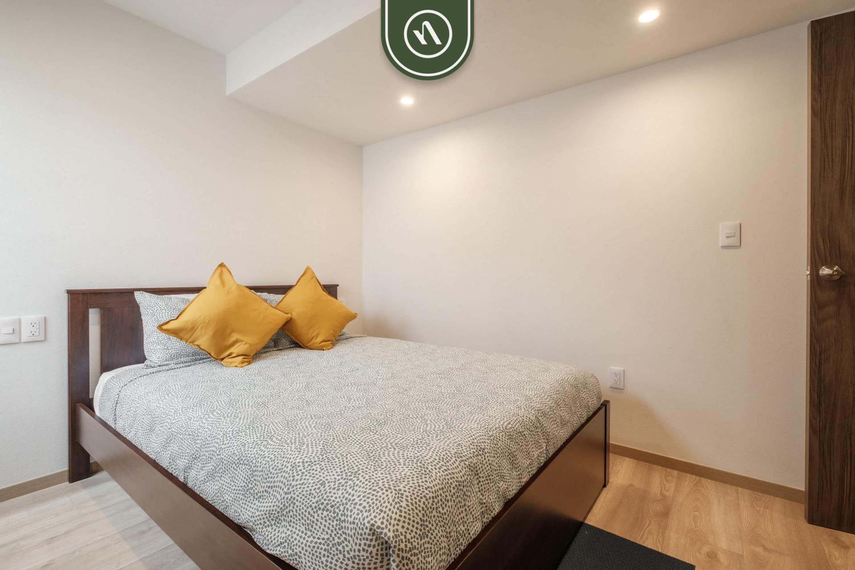 Brand New 2 BR Condo in Reforma - Queen Beds
