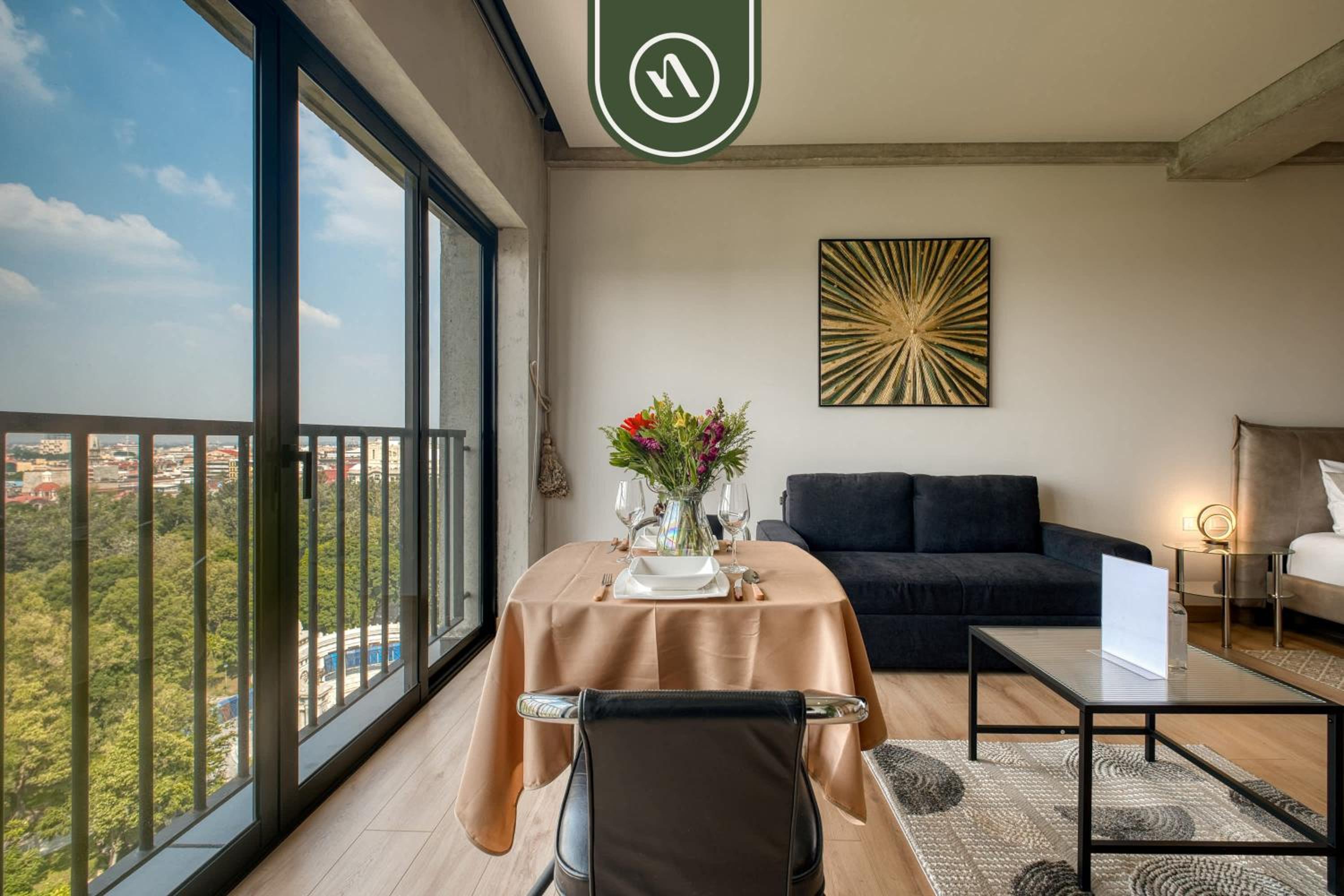 Stunning 1 BR Condo - Alameda Central - Downtown photo 2