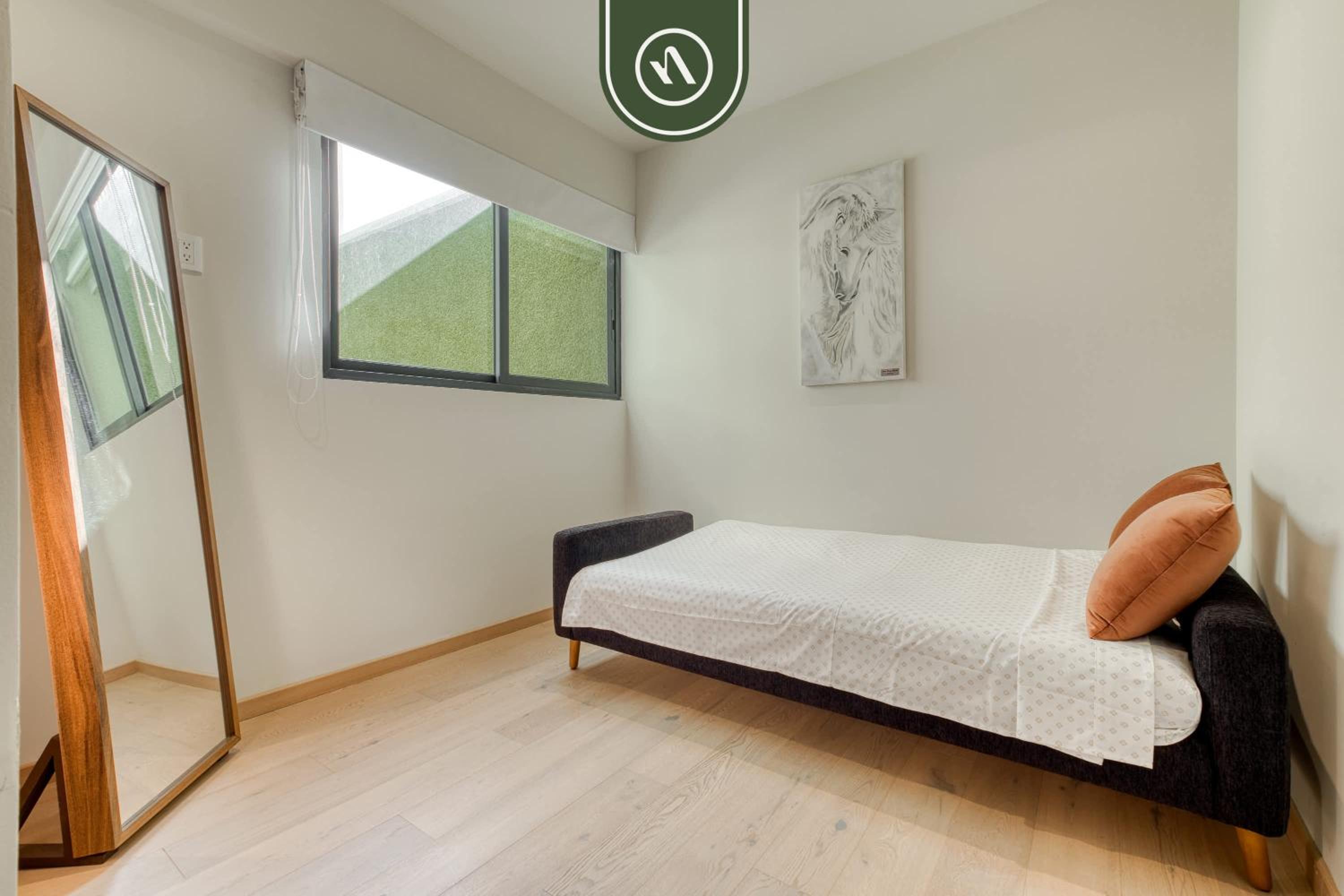 Centric 2 BR Condo in the Heart Roma Norte