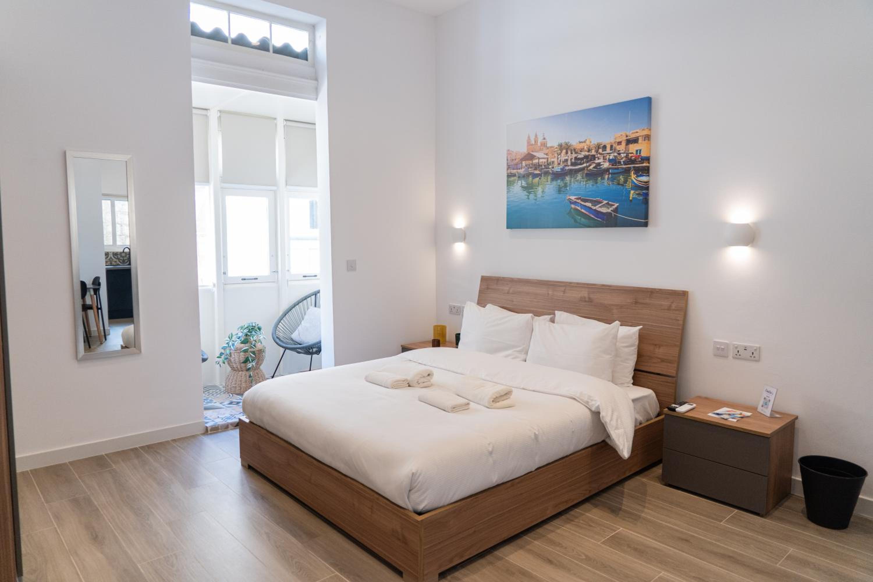 Emilio's Suites