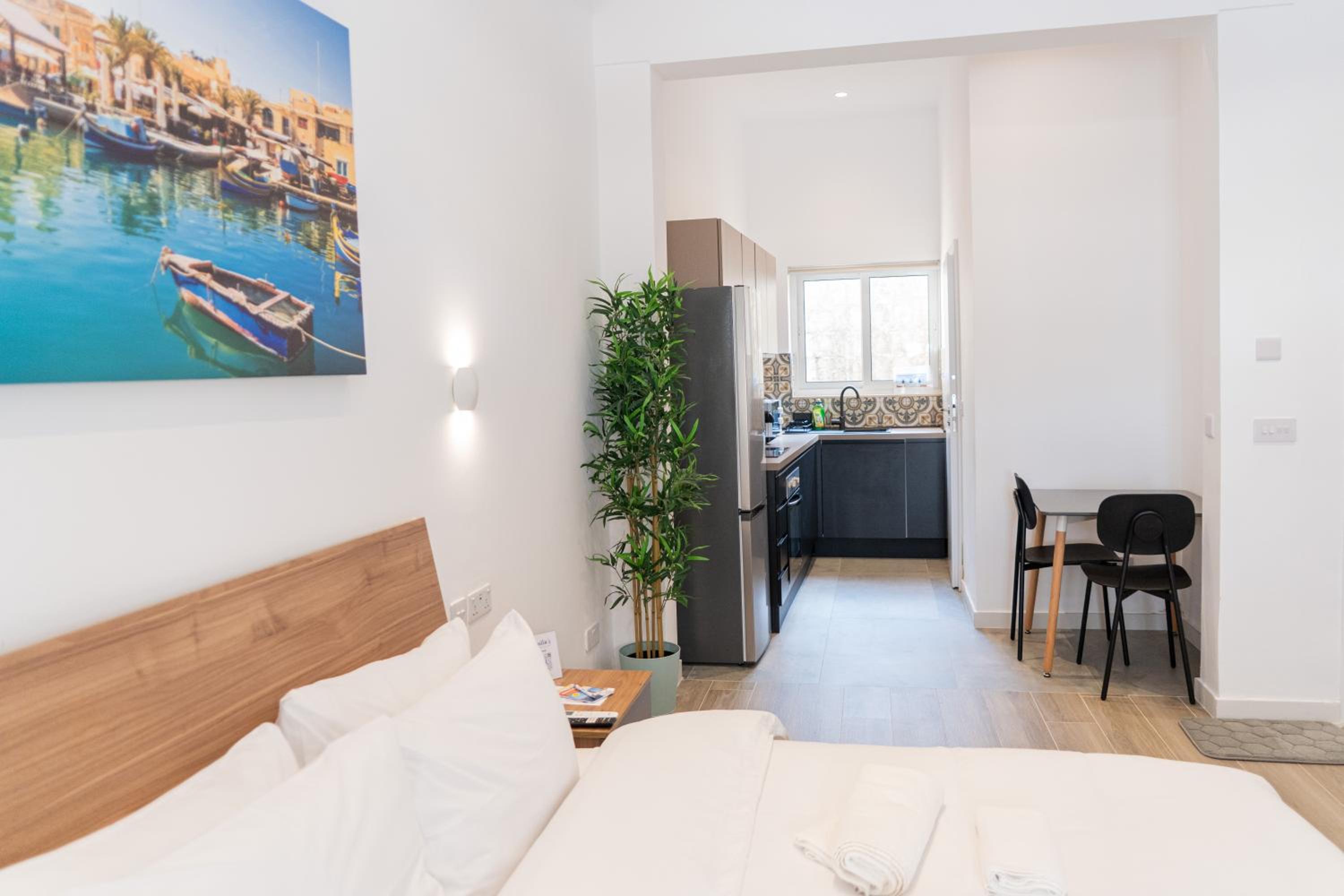 Emilio's Suites