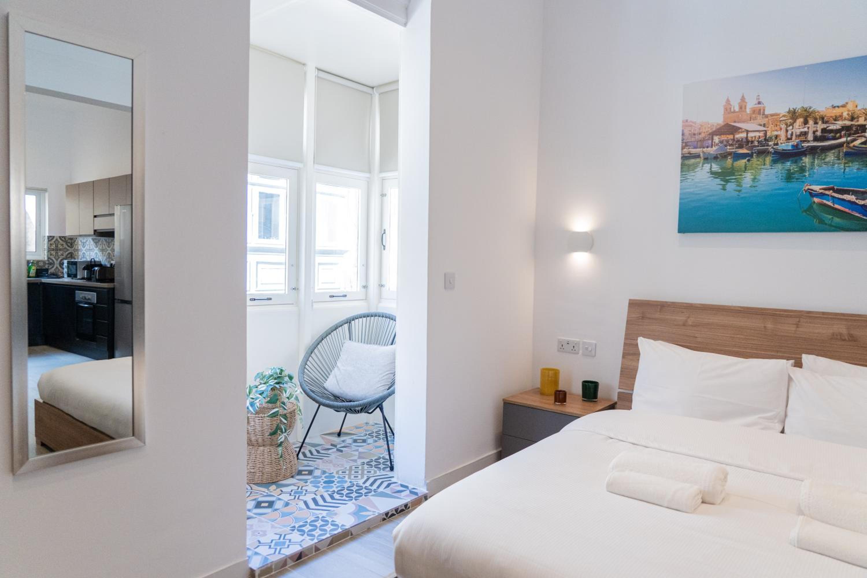 Emilio's Suites