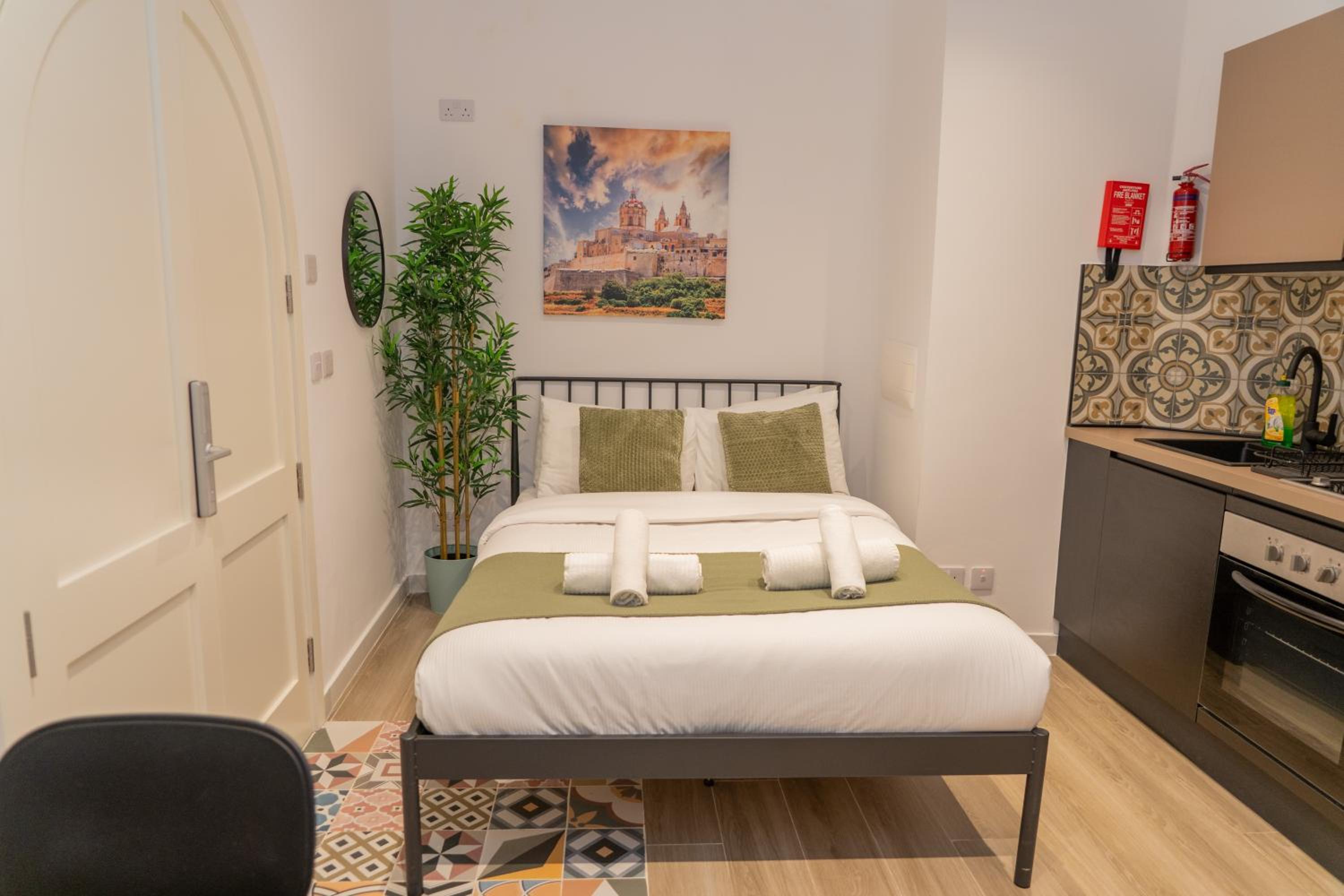 Emilio's Suites