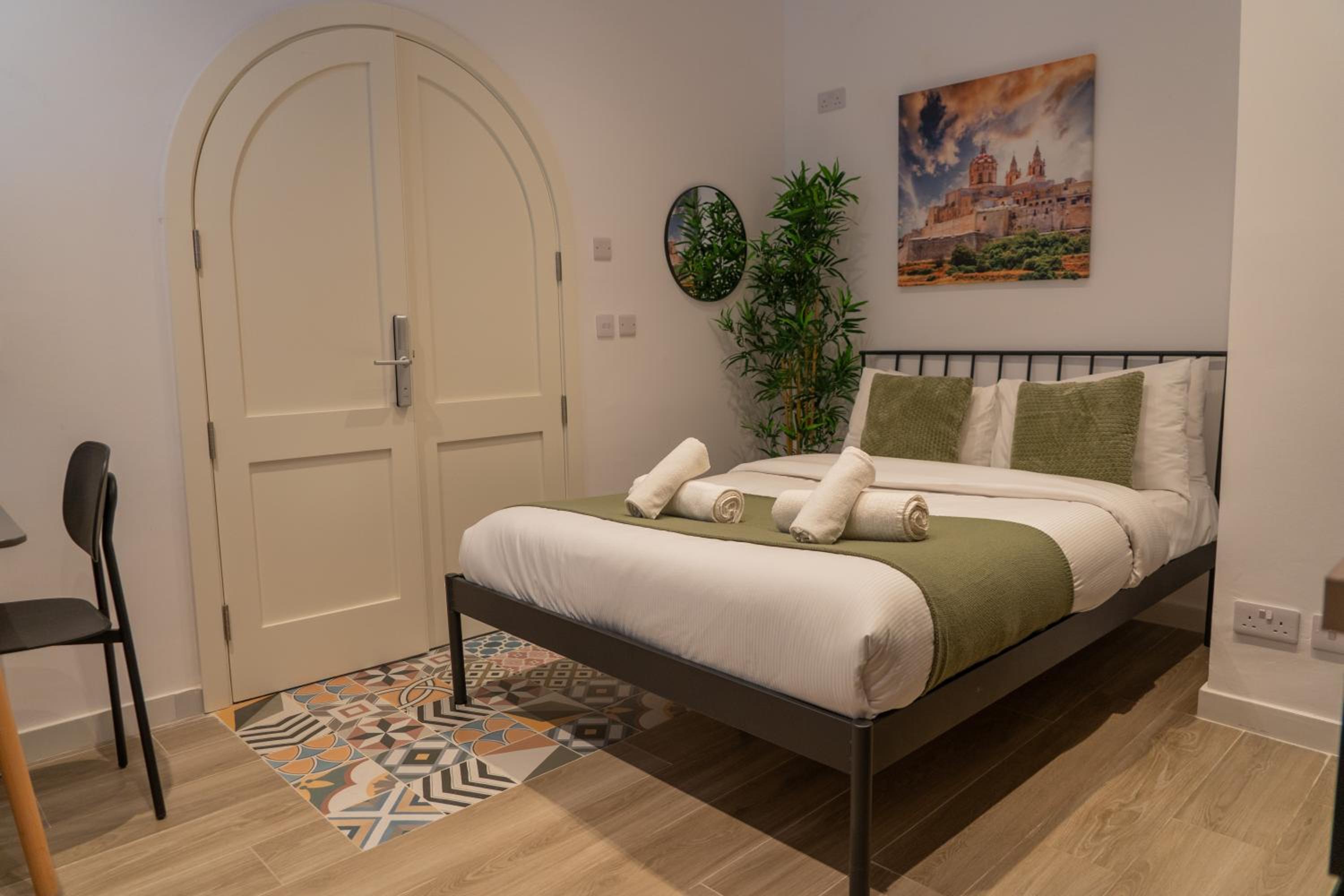 Emilio's Suites