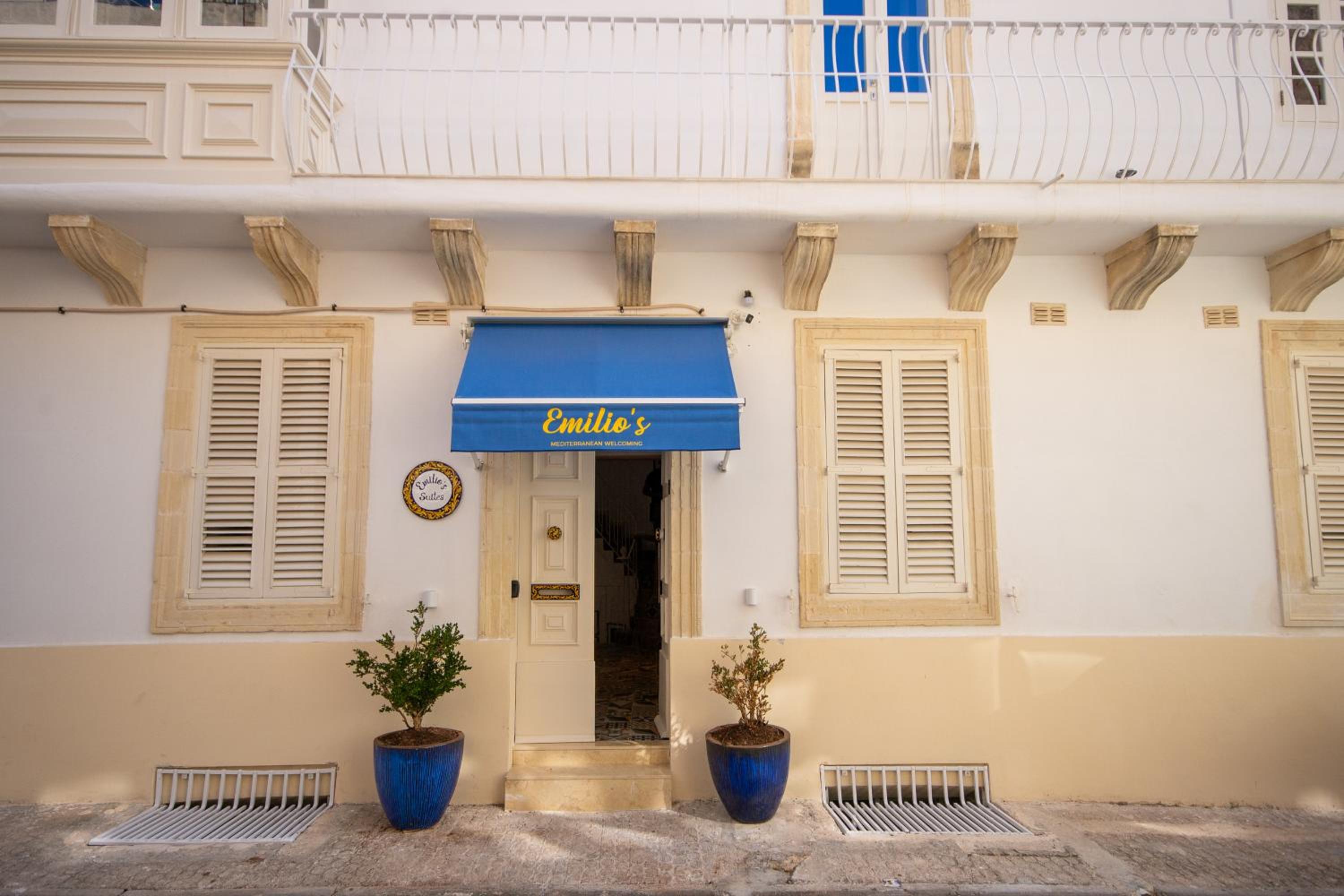 Emilio's Suites