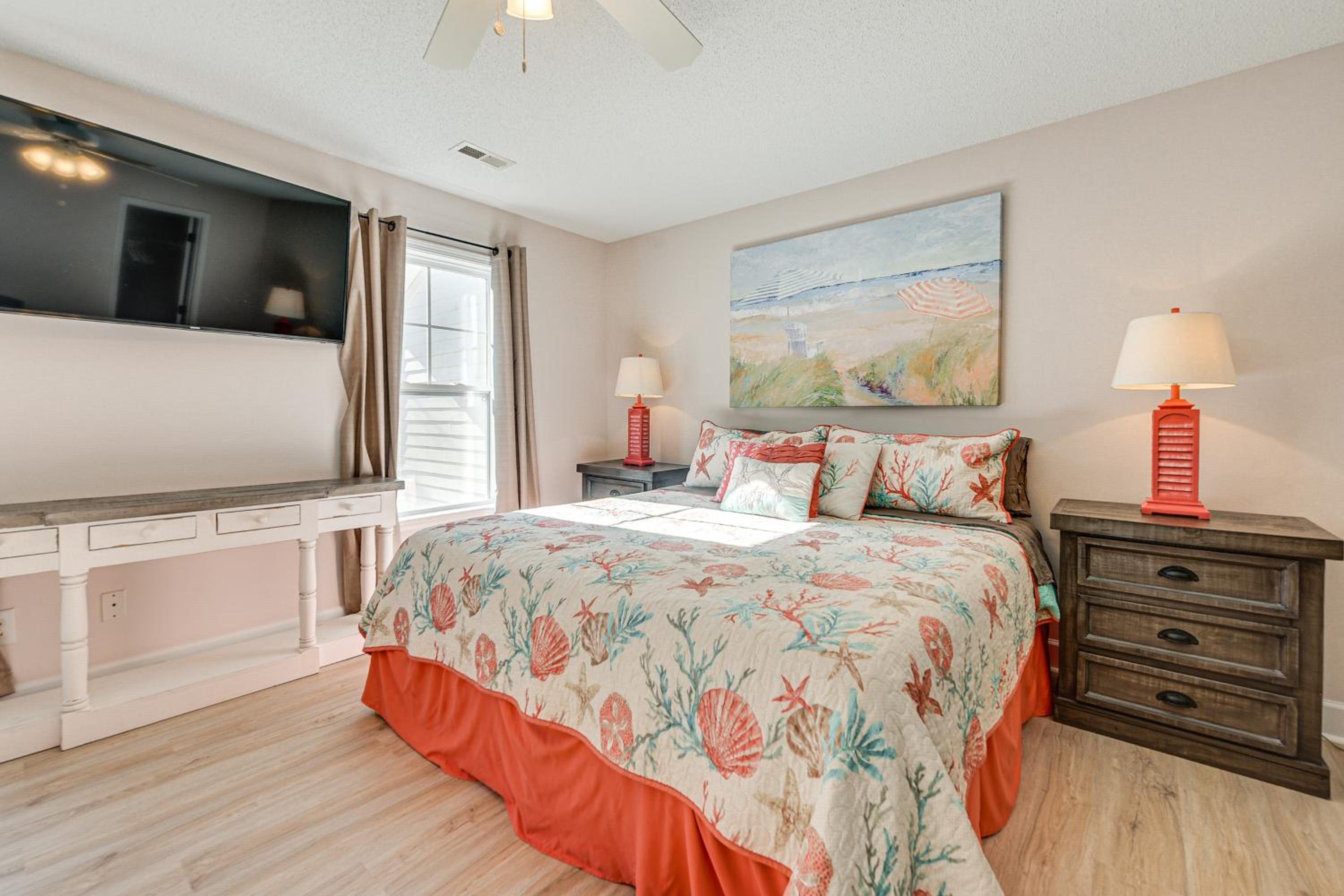 Golf Getaway with Resort Perks in North Myrtle Beach