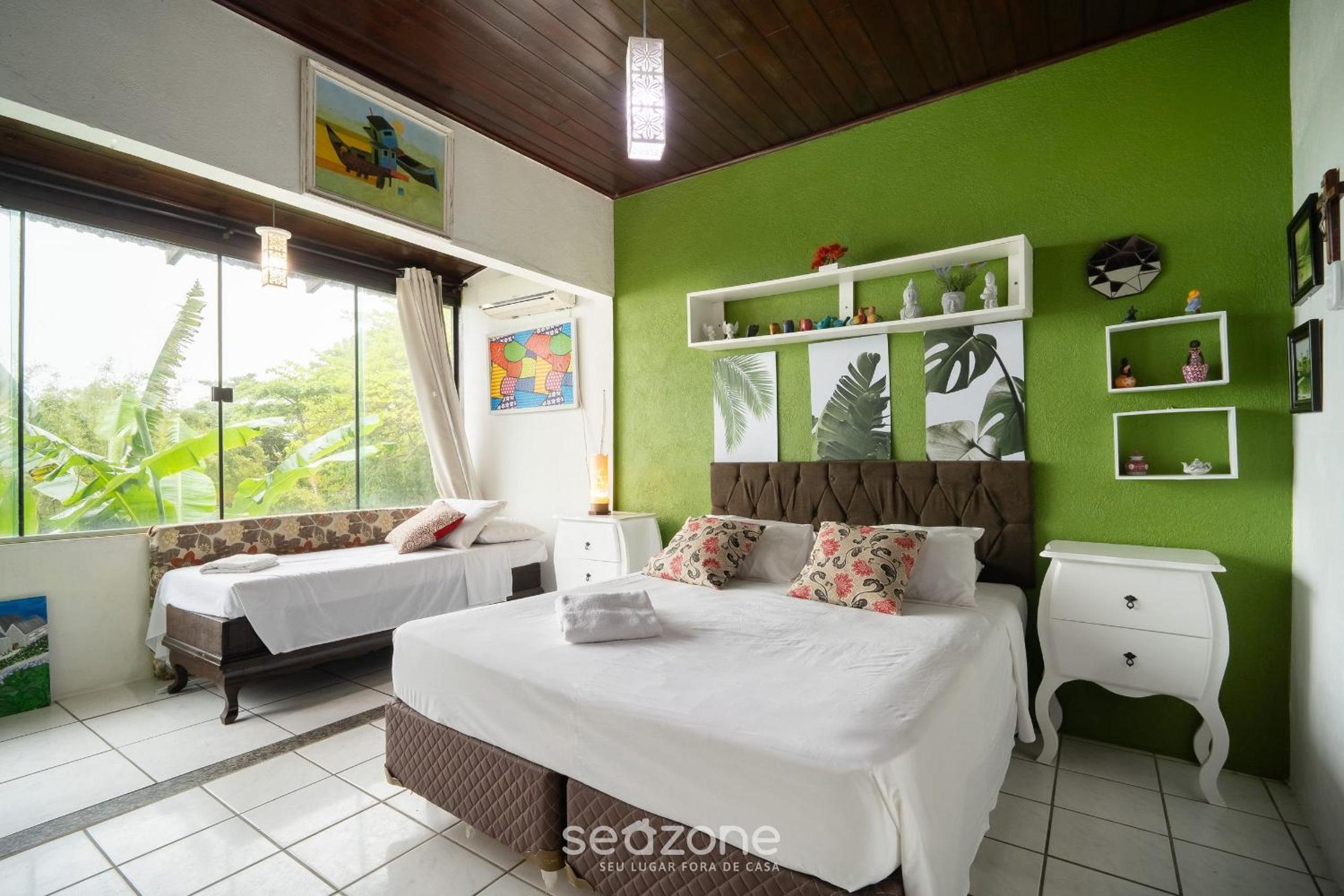 House w/ ocean view, pool and beach access IZE0016