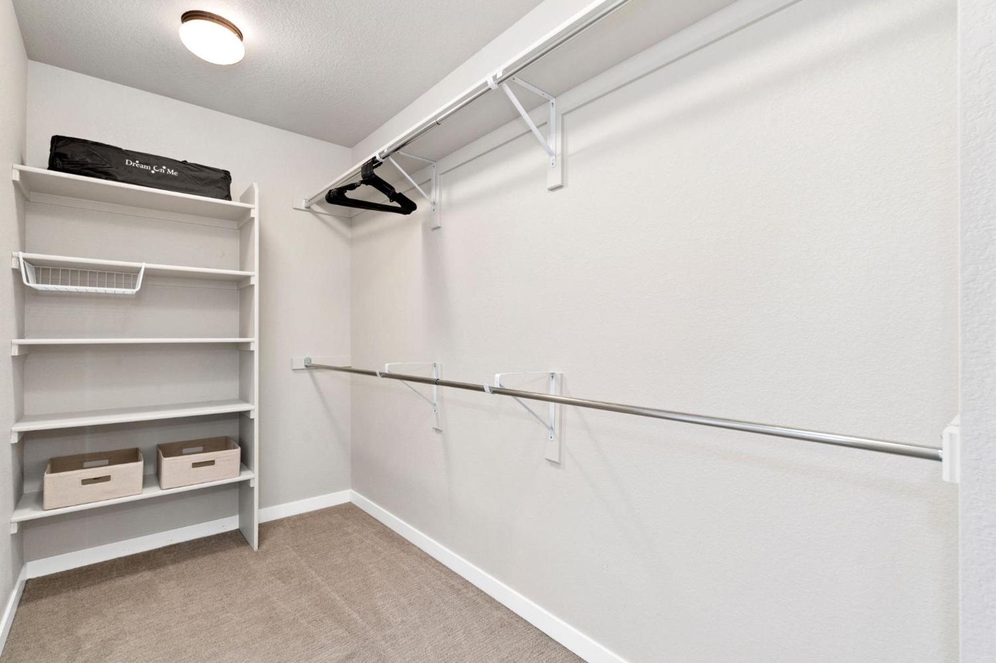Comet Haus Modern 3BR with Office and King Beds