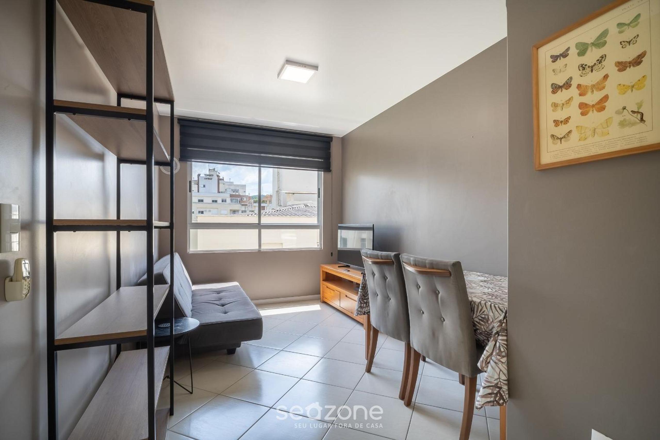 Apts in a building 100 meters from UFSC - EOSs