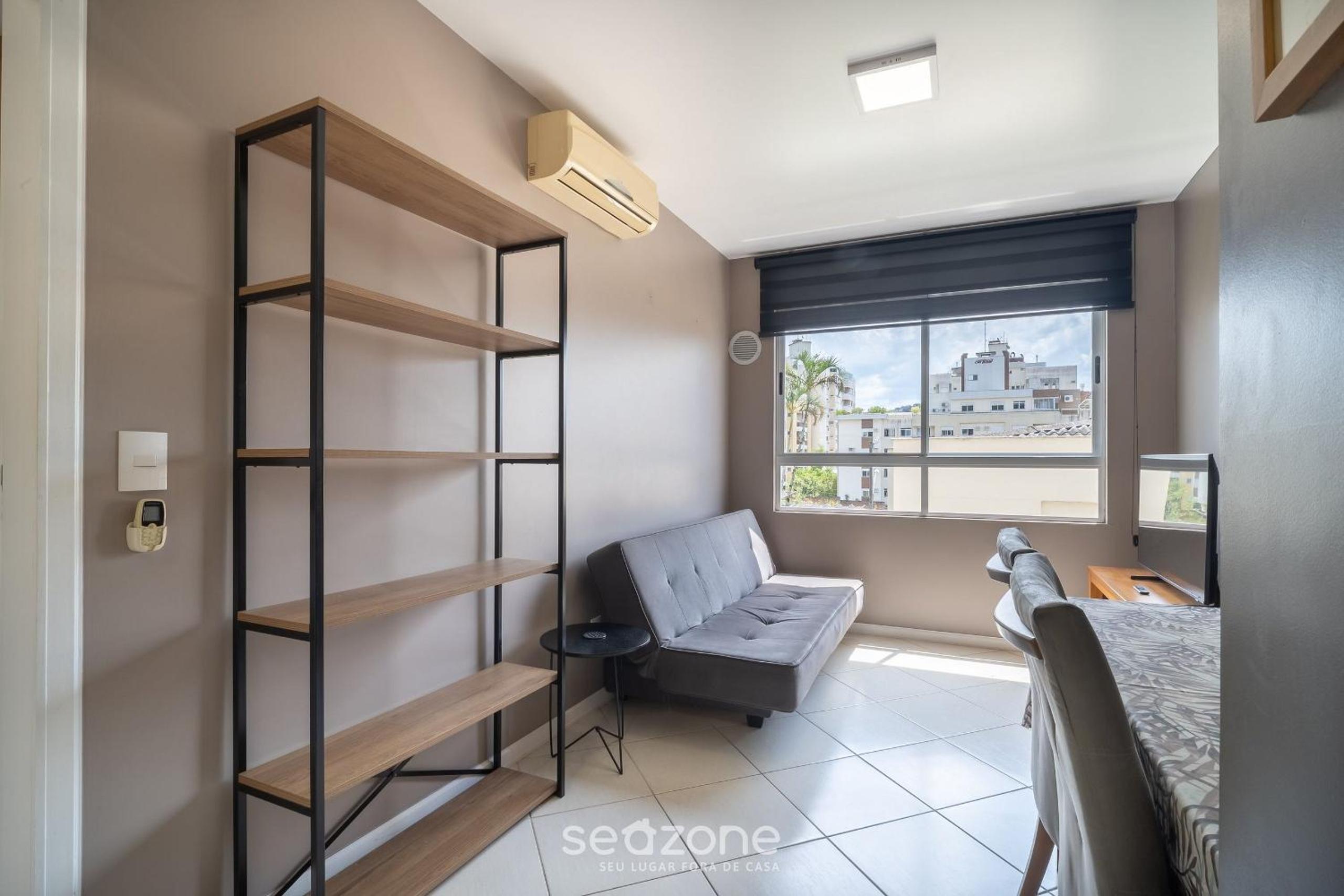 Apts in a building 100 meters from UFSC - EOSs
