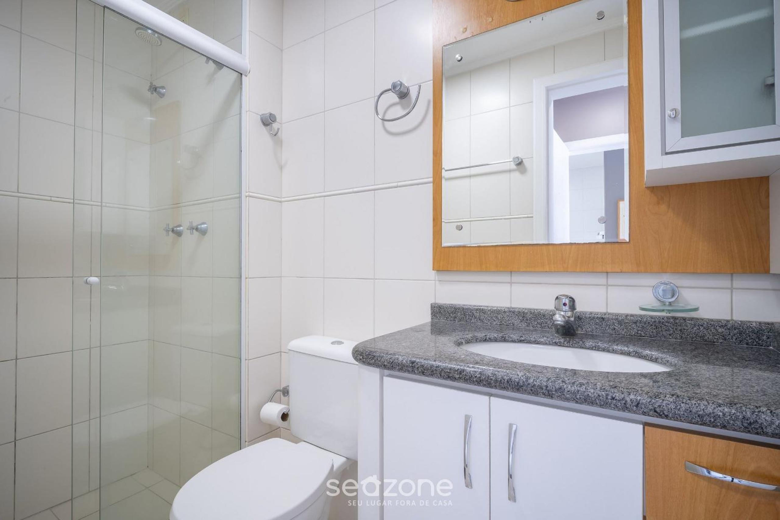 Apts in a building 100 meters from UFSC - EOSs