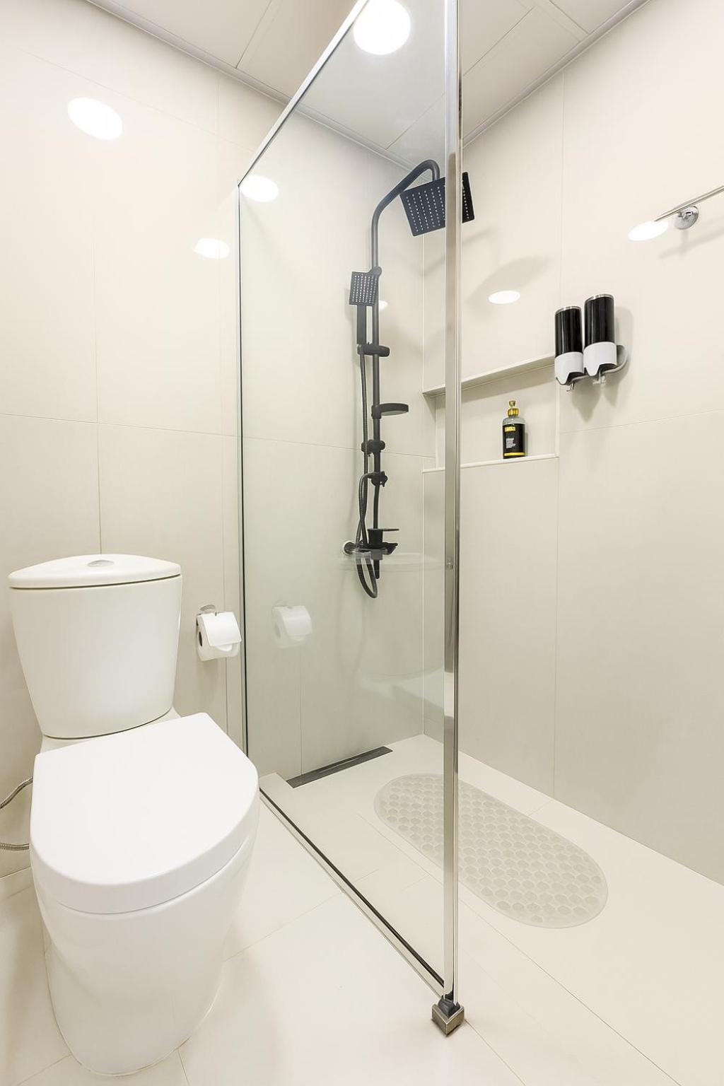 Modern Studio with Balcony - Close to Metro & Marina