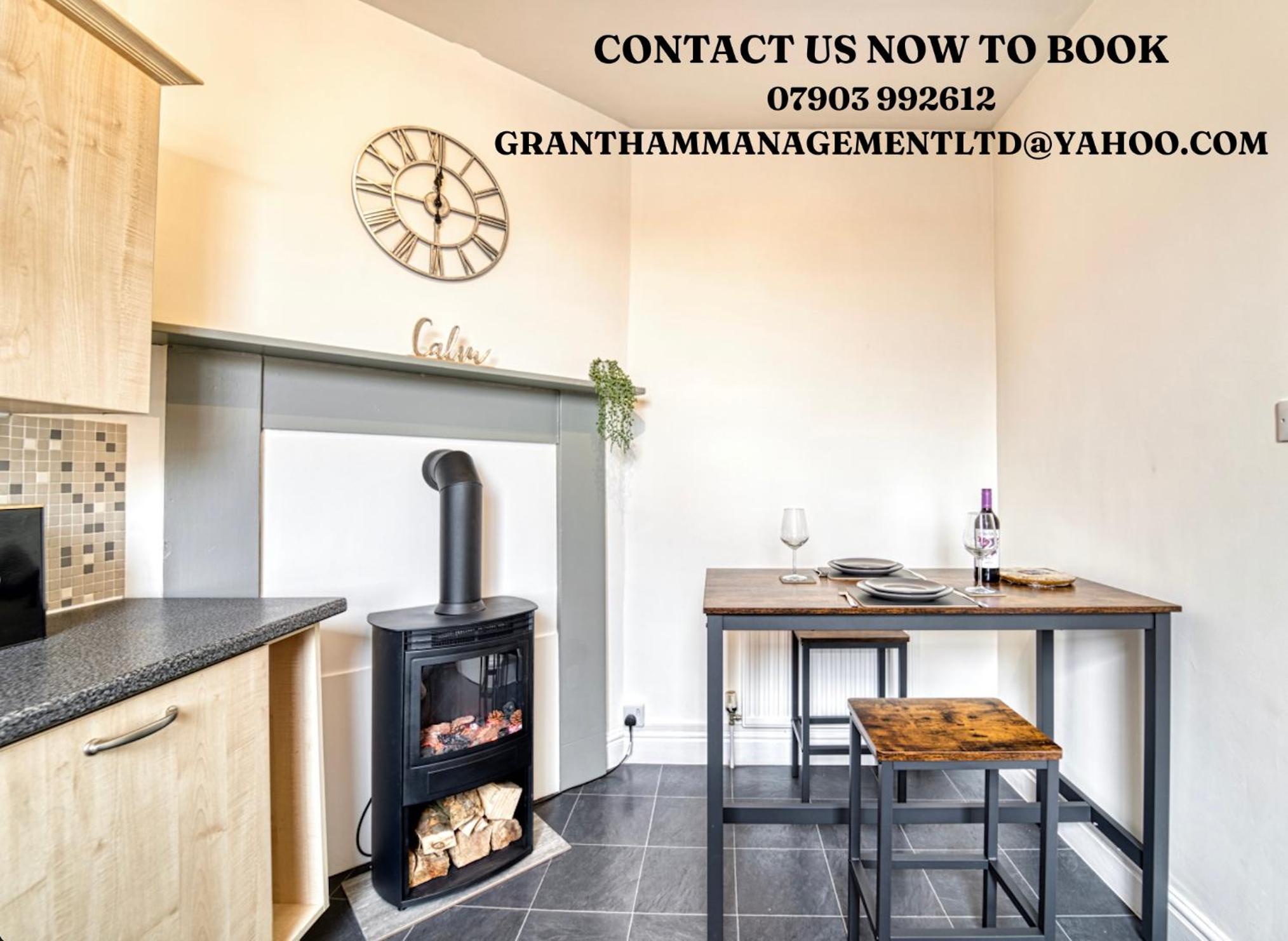 Central Tything Worcester Apartment - Free Parking