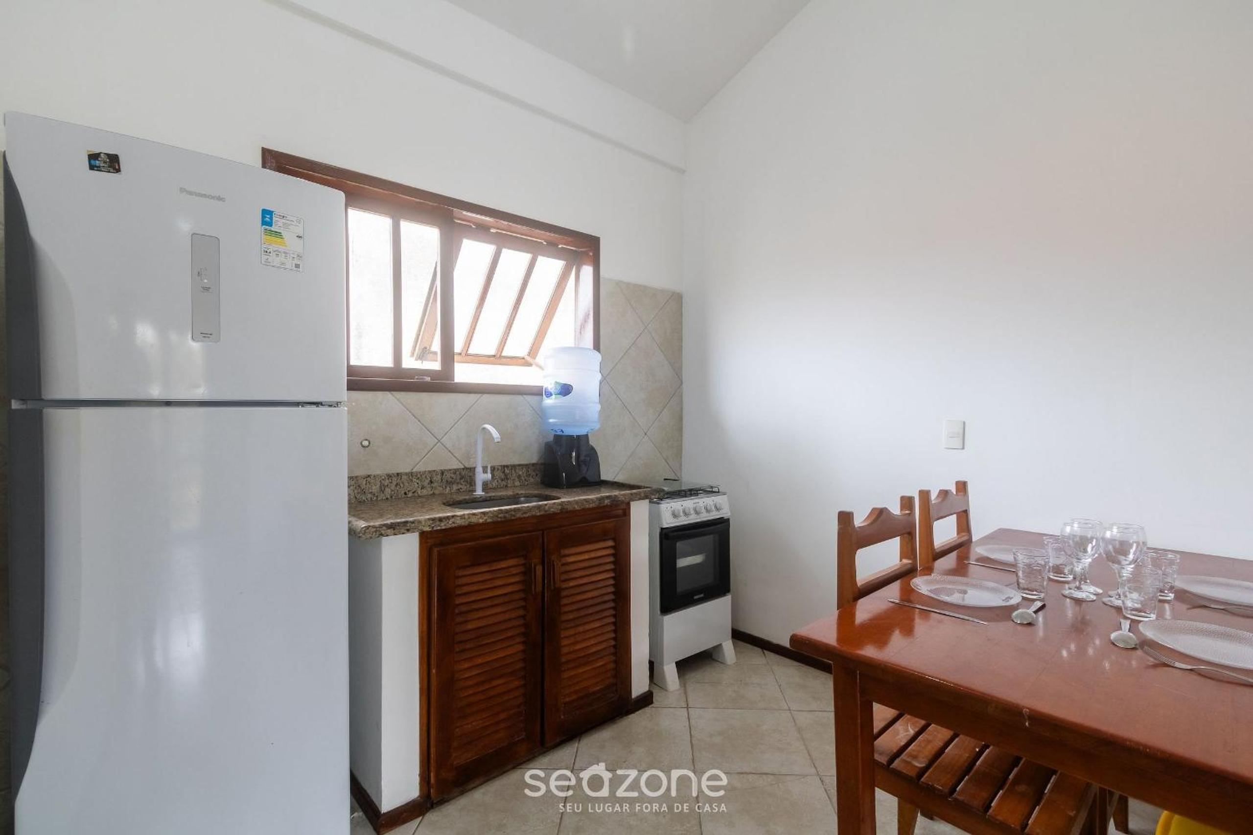 Fully equipped apartments in condo with pool 500m from Taperapuã Beach - ENLs