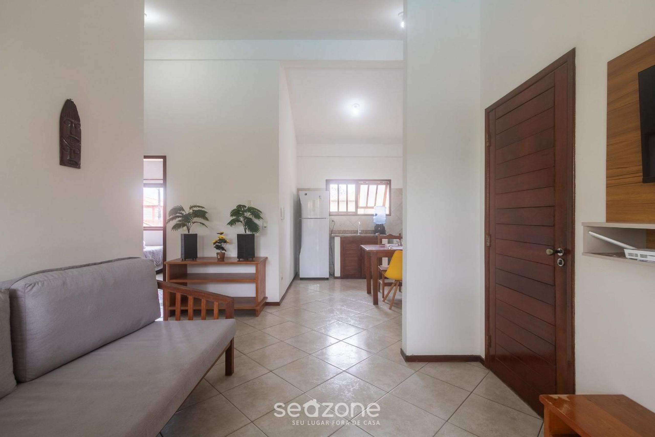 Fully equipped apartments in condo with pool 500m from Taperapuã Beach - ENLs