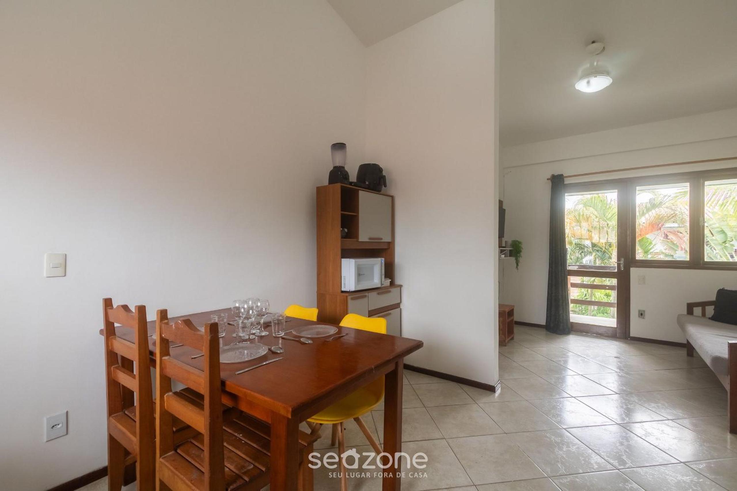 Fully equipped apartments in condo with pool 500m from Taperapuã Beach - ENLs