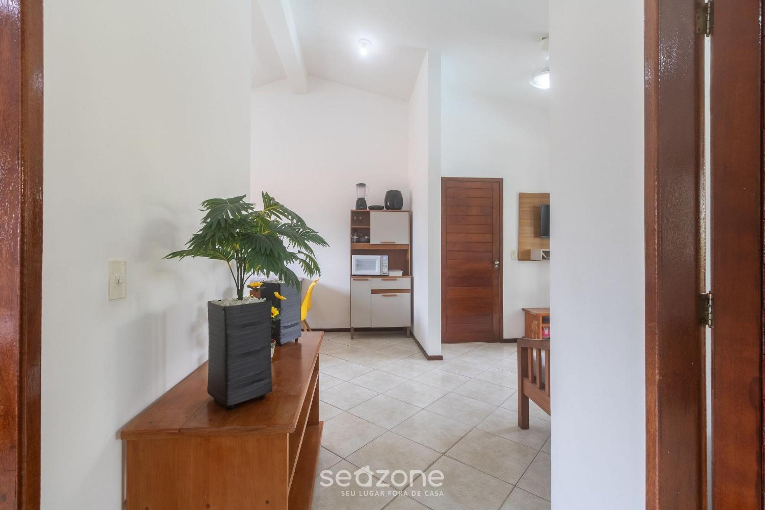 Fully equipped apartments in condo with pool 500m from Taperapuã Beach - ENLs