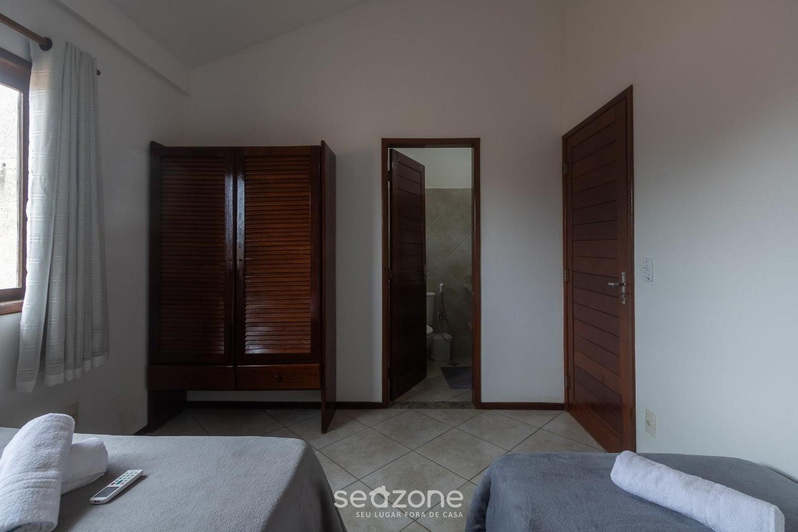 Fully equipped apartments in condo with pool 500m from Taperapuã Beach - ENLs
