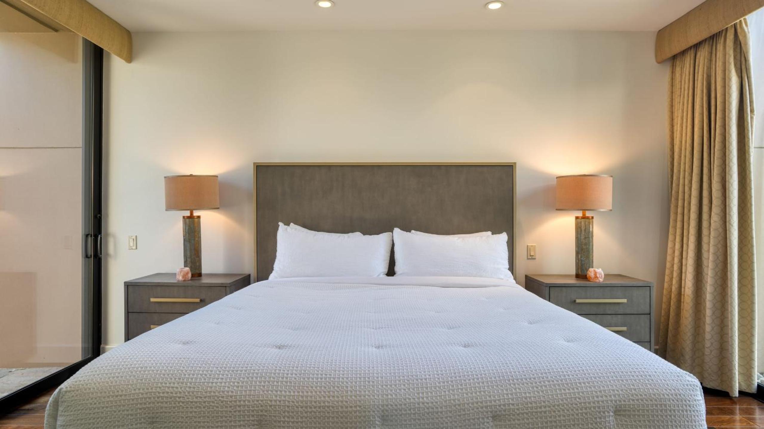Elegant Palm Desert Escape w Pool Casita Outdoor Lounge The Giraffe View House at The Reserve