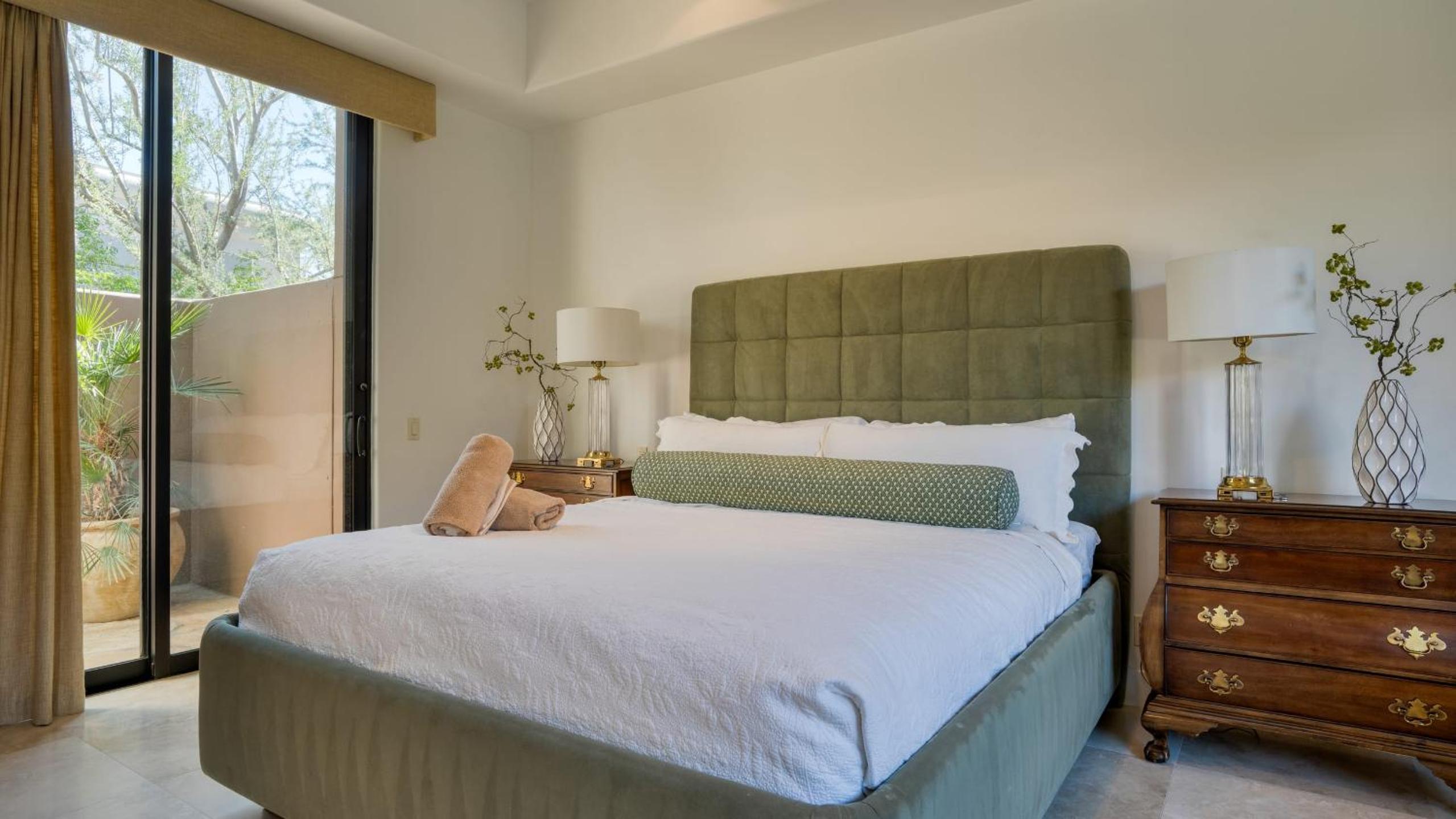 Elegant Palm Desert Escape w Pool Casita Outdoor Lounge The Giraffe View House at The Reserve