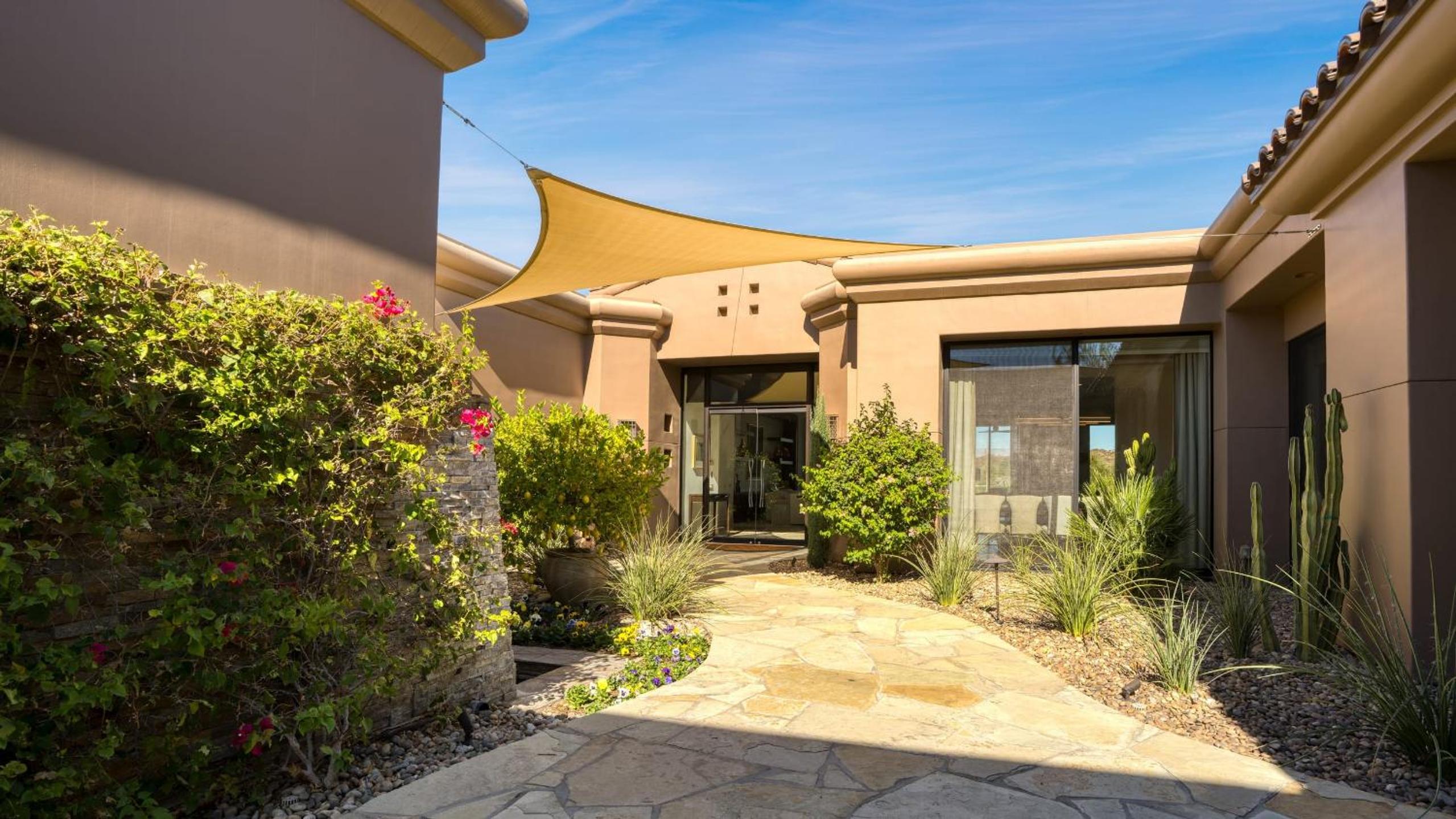 Elegant Palm Desert Escape w Pool Casita Outdoor Lounge The Giraffe View House at The Reserve