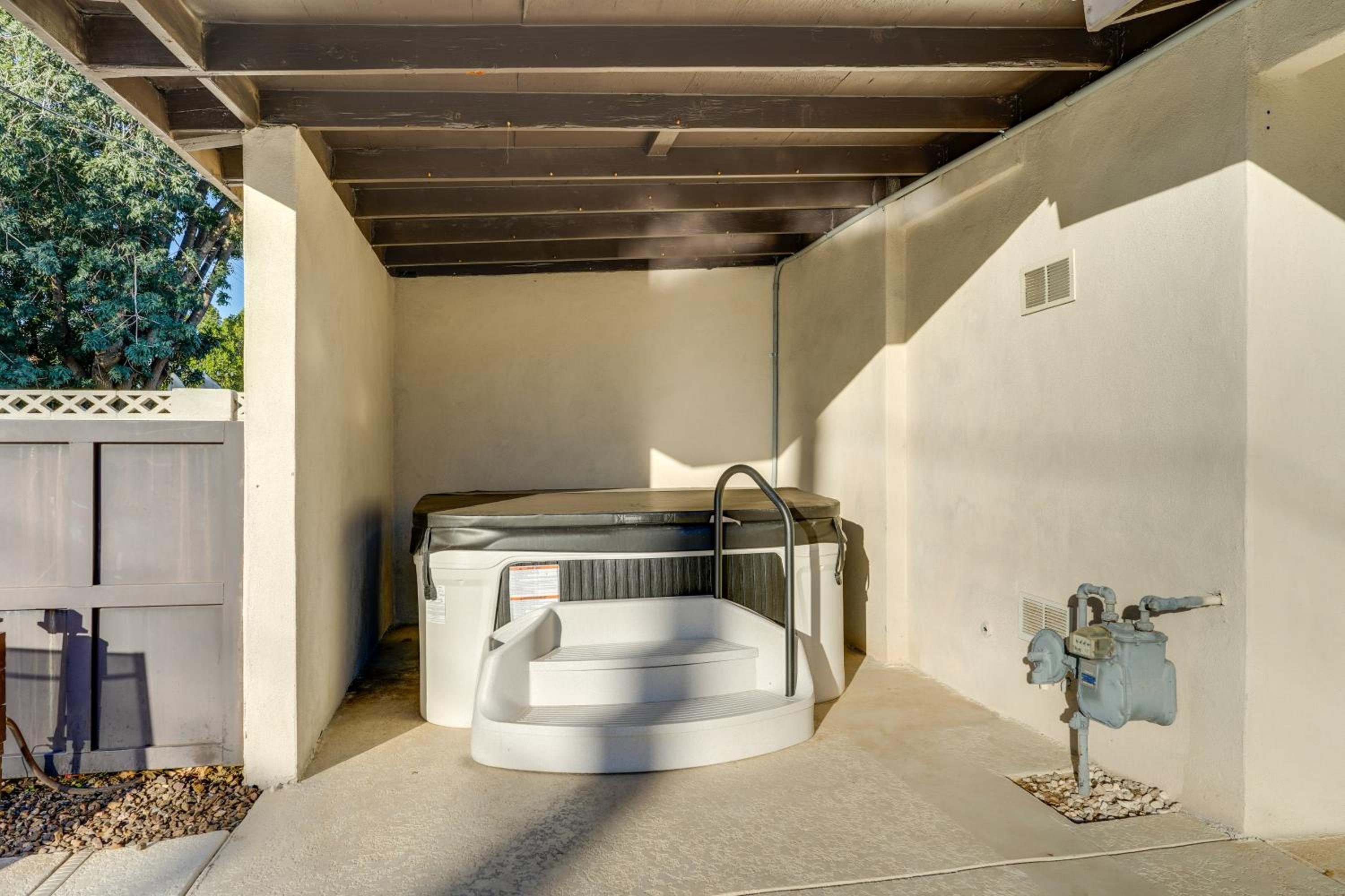 Palo Verde Oasis at ASU Skysong with Hot Tub