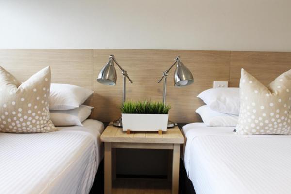 Crossroads Hotel