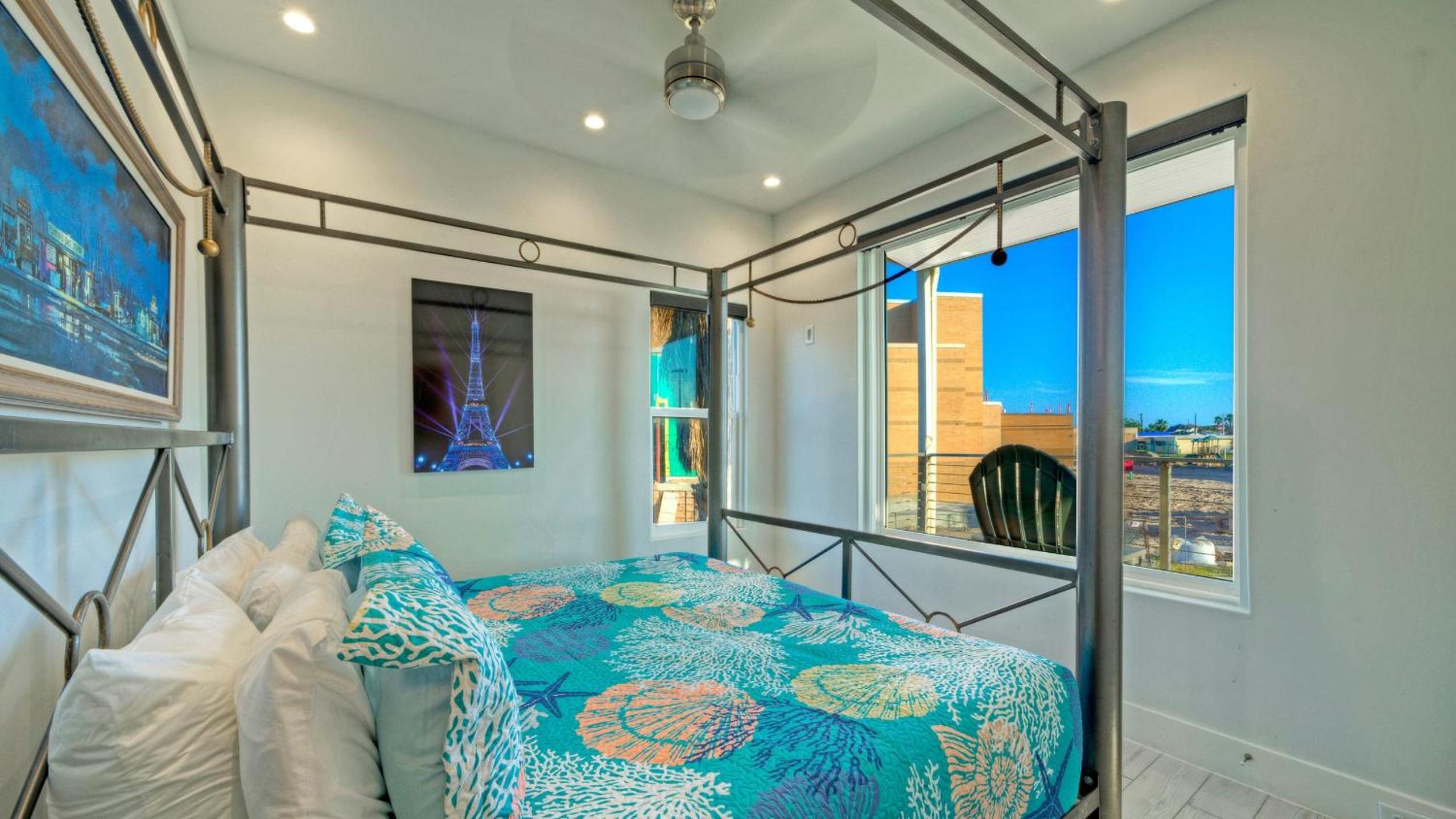 Modern Coastal Home w Balcony Views Firepit Prime Port A Location Casa Blanca by AvantStay