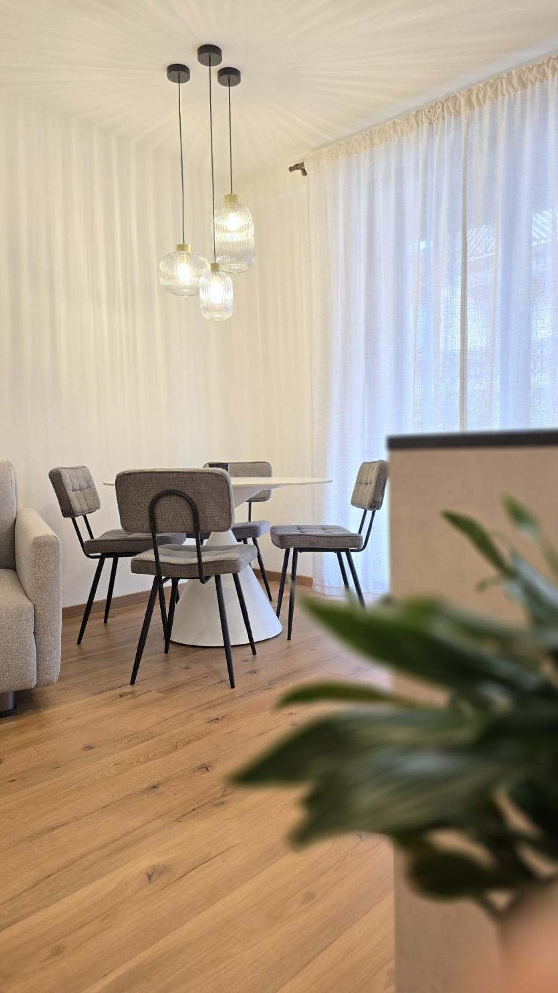 ecHo Apartments & SPA