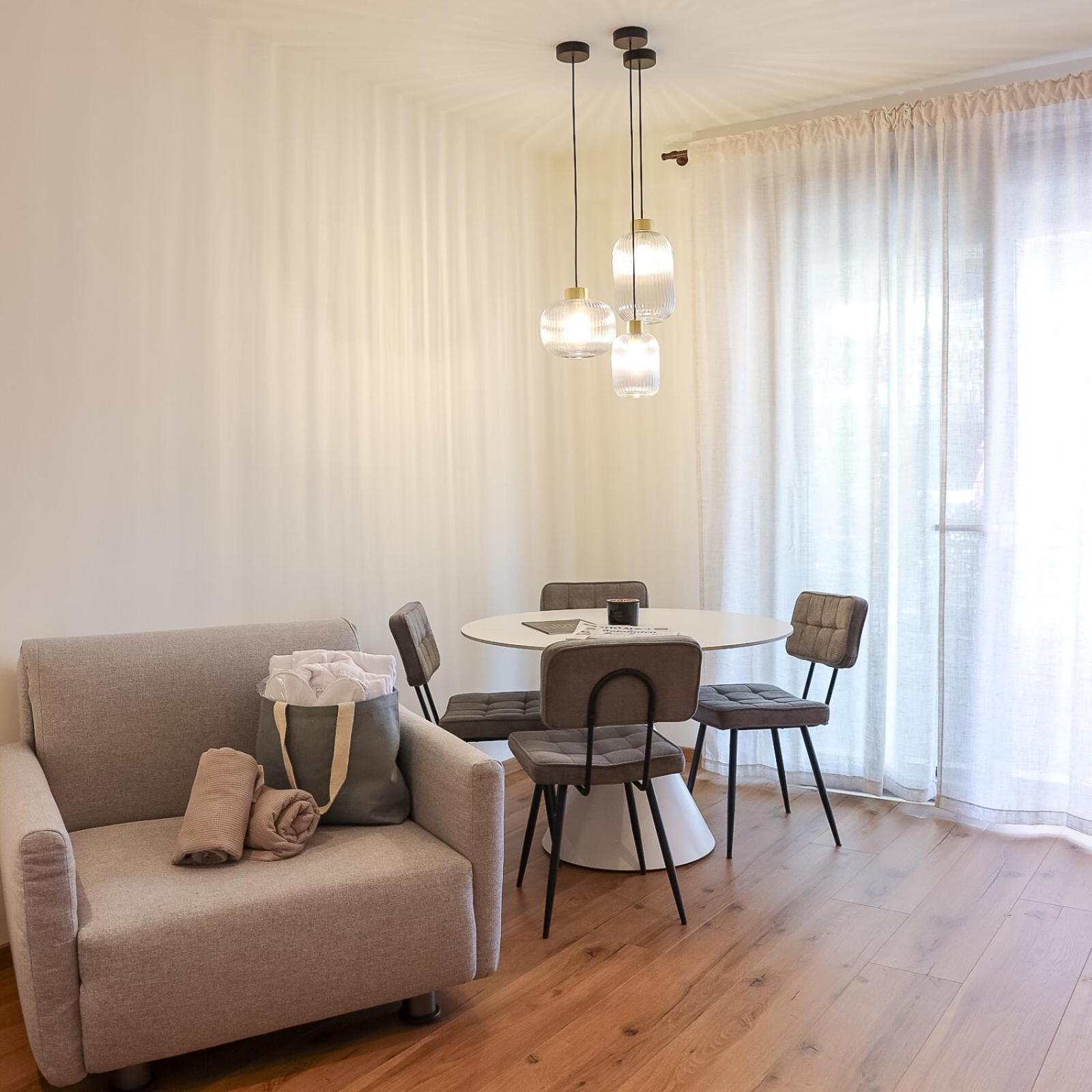 ecHo Apartments & SPA
