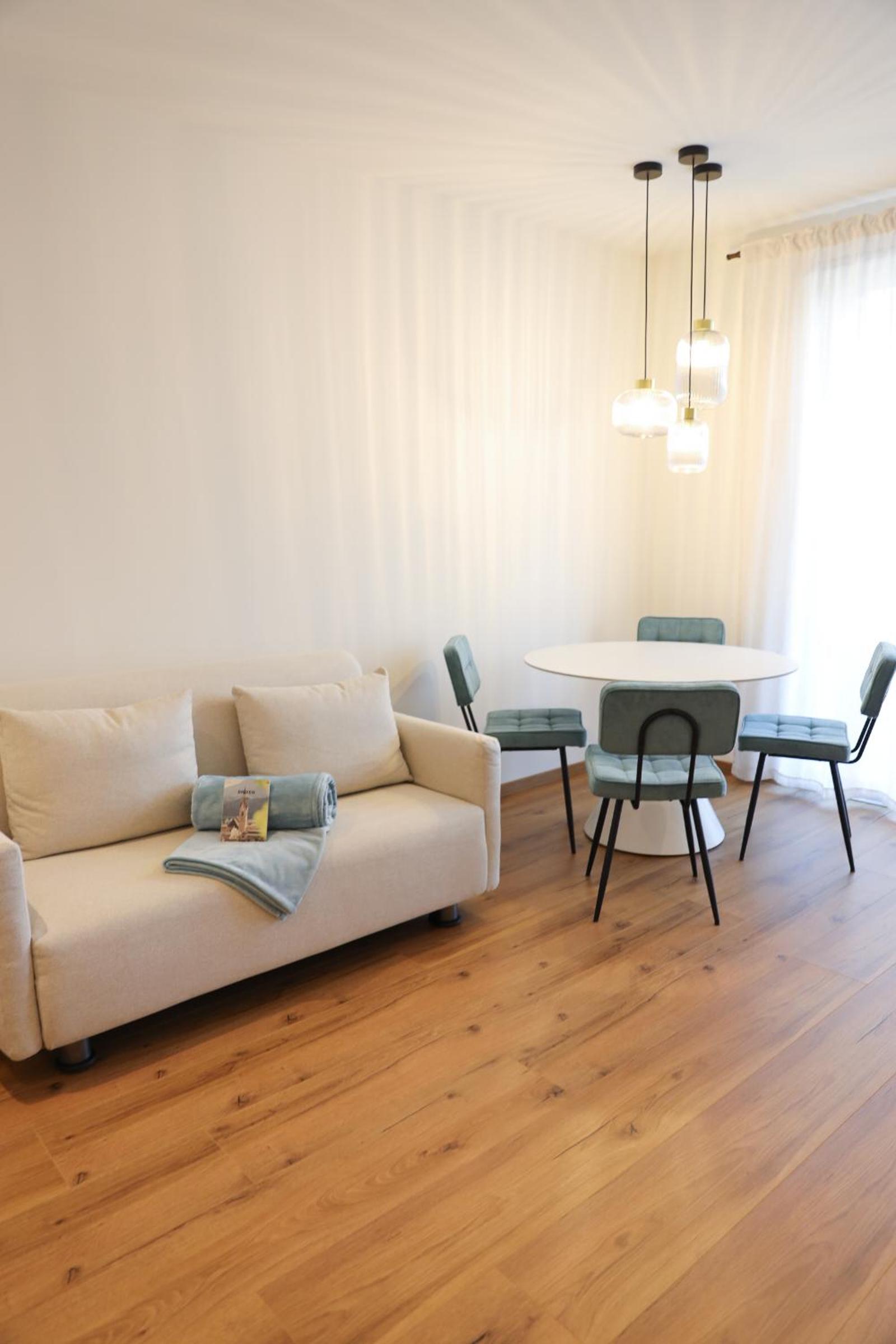 ecHo Apartments & SPA
