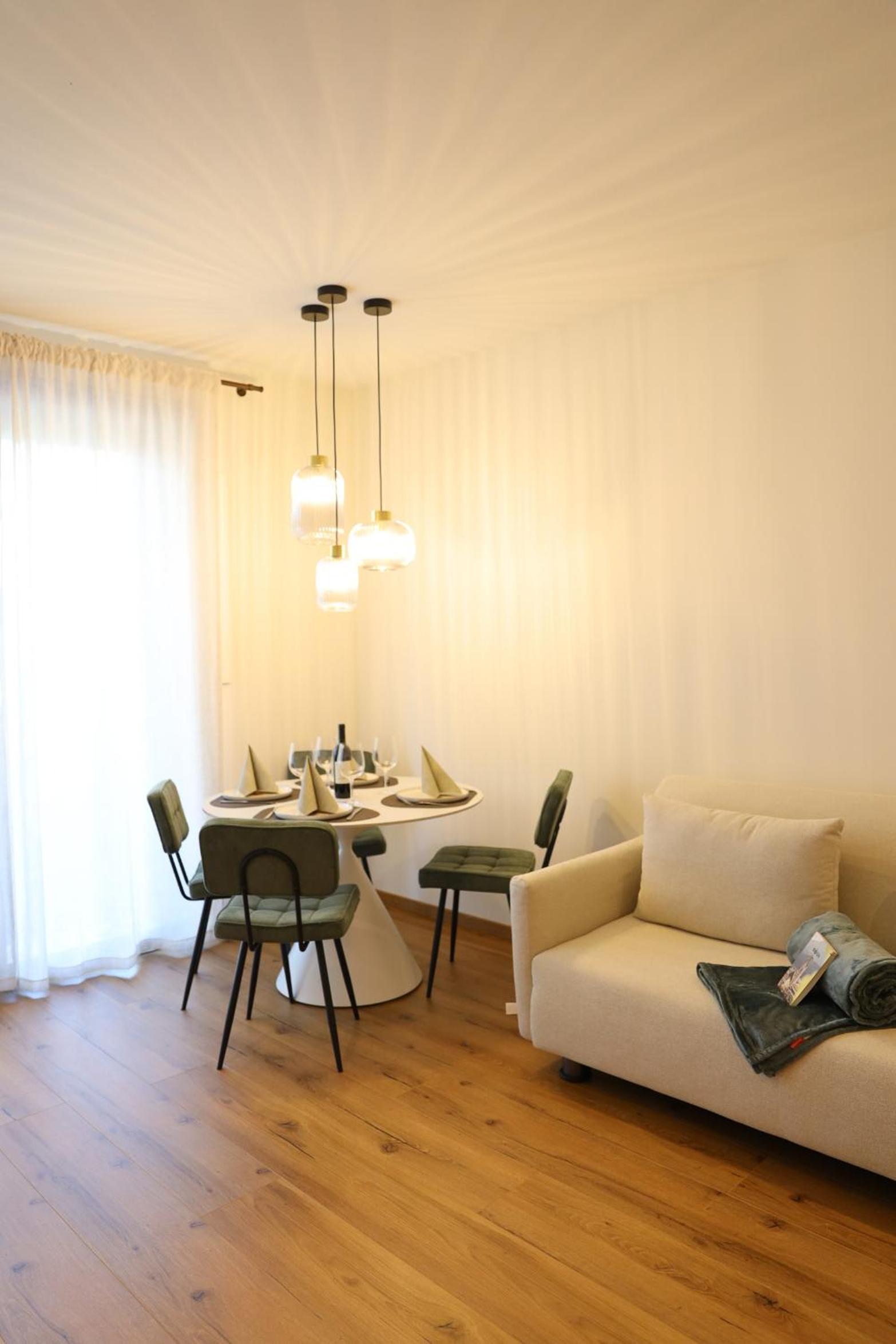 ecHo Apartments & SPA