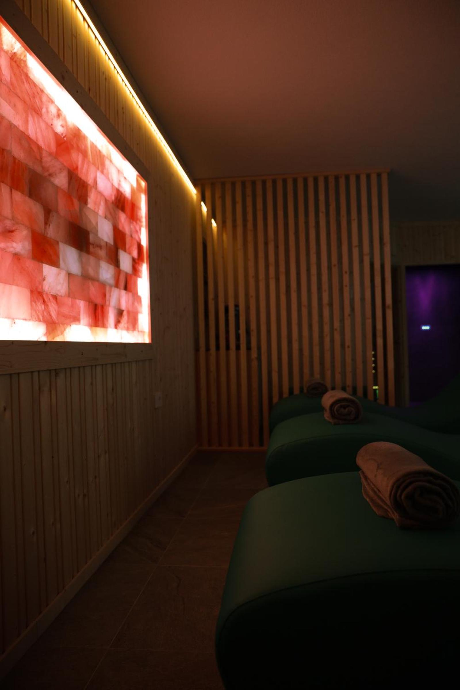 ecHo Apartments & SPA