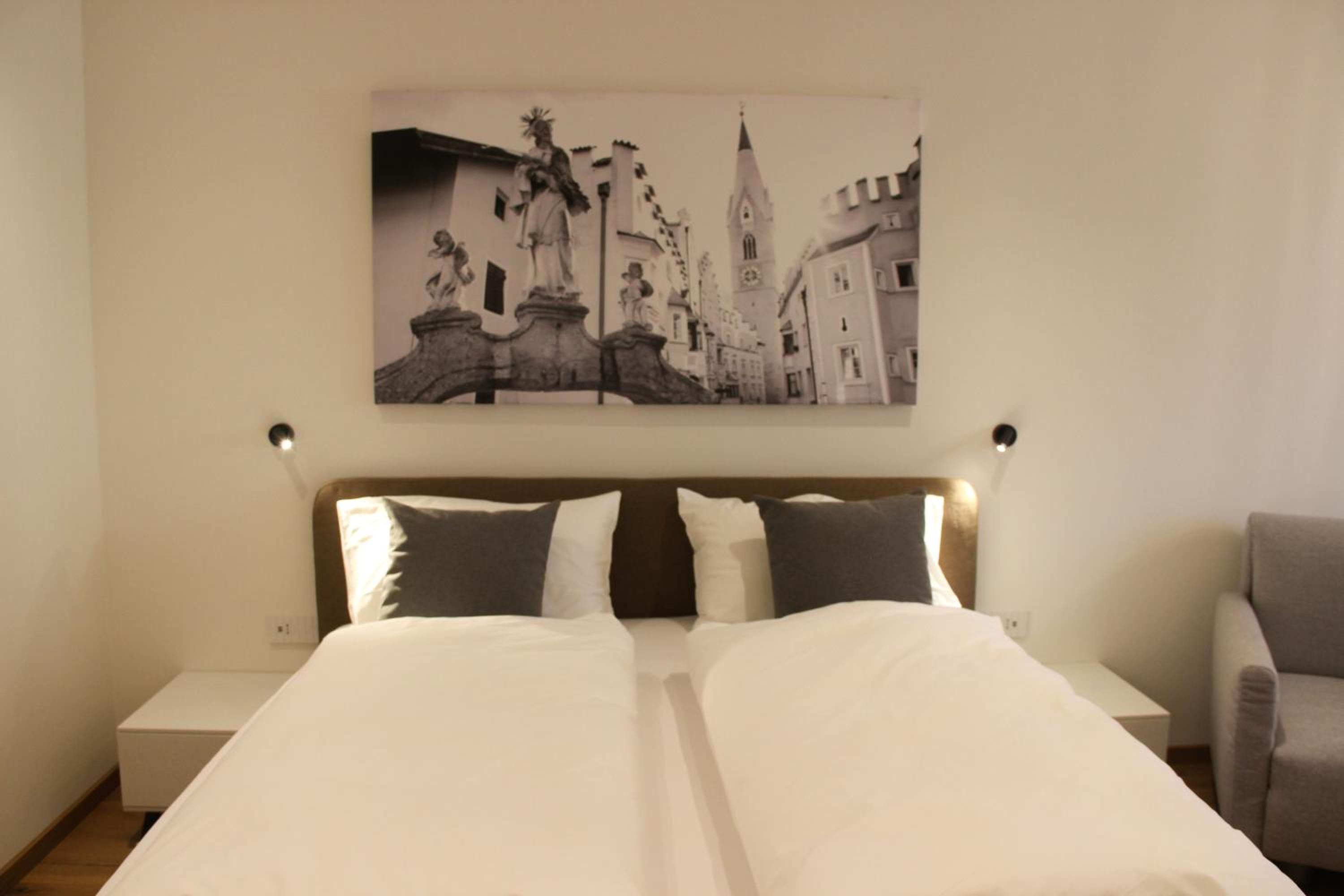 ecHo Apartments & SPA