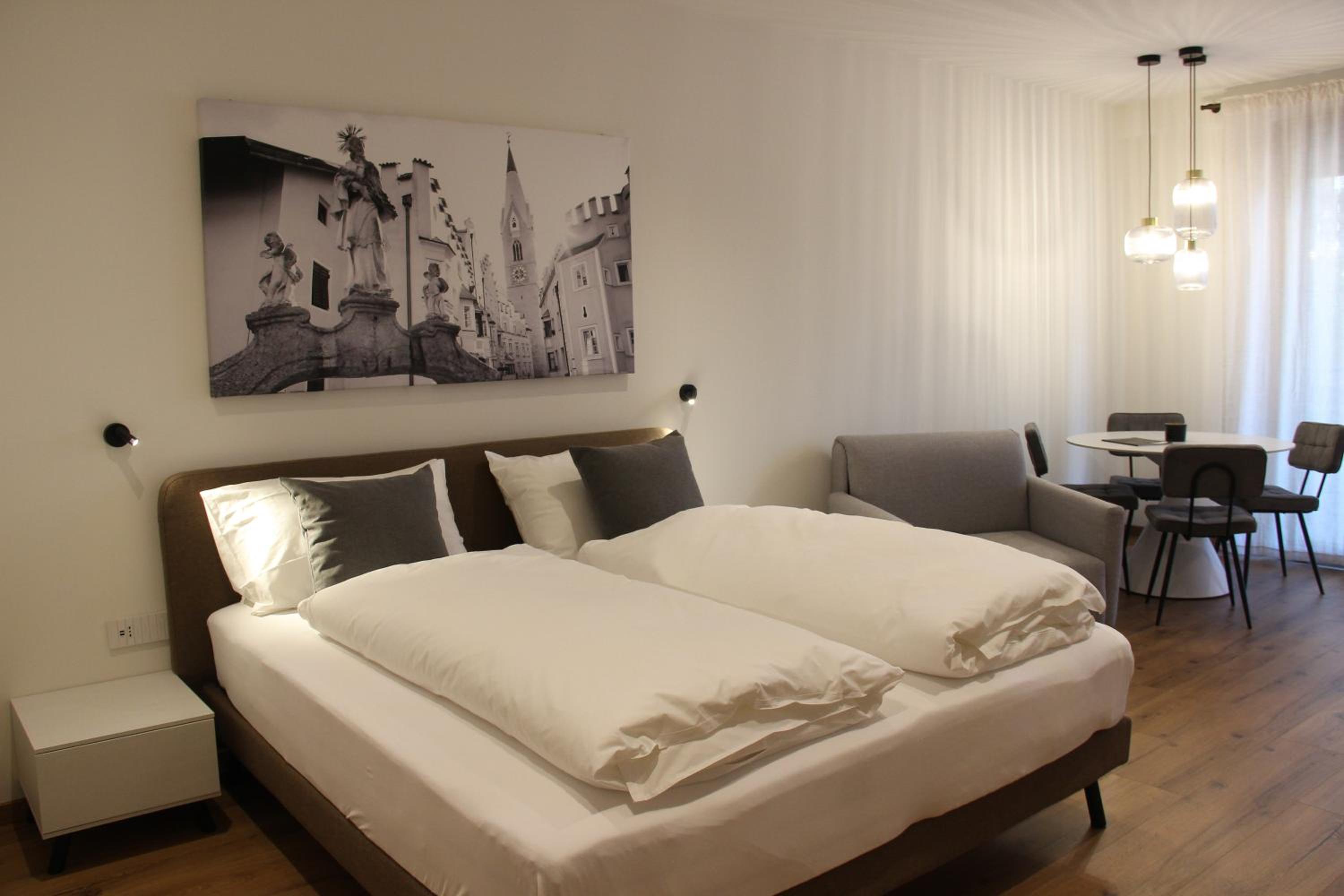 ecHo Apartments & SPA