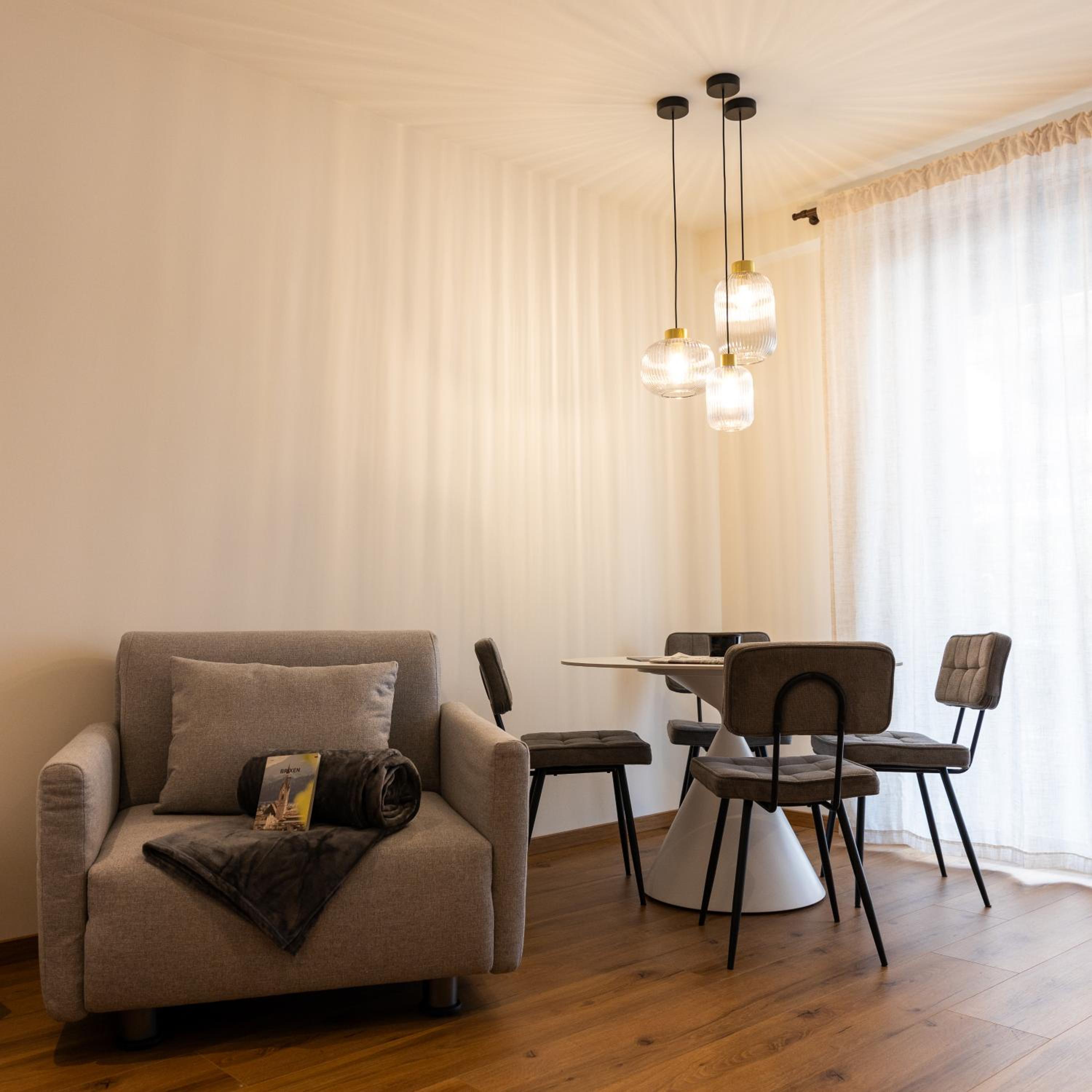 ecHo Apartments & SPA