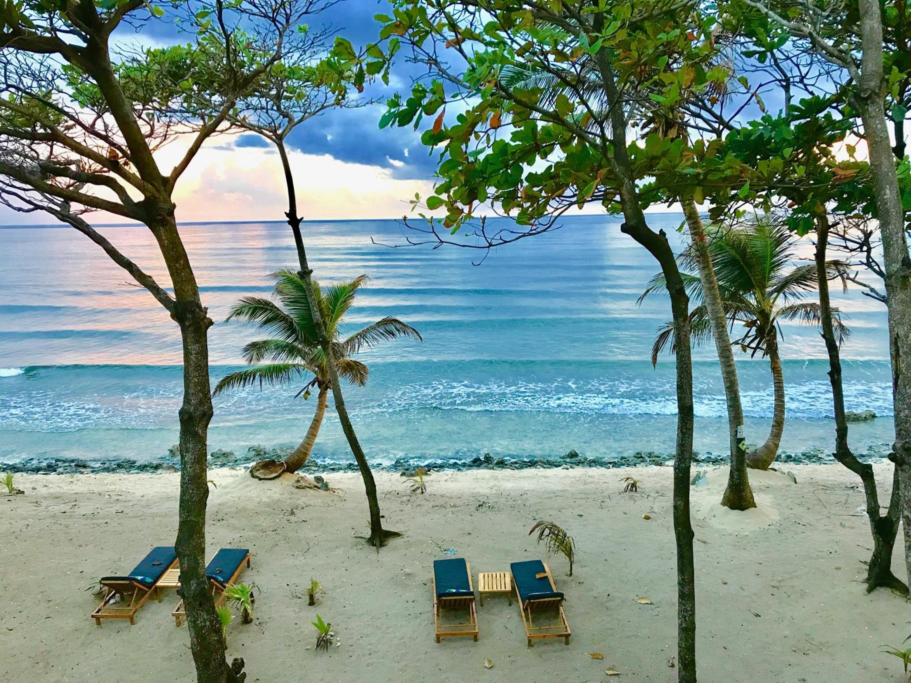 Turtle Beach Sanctuary, Utila