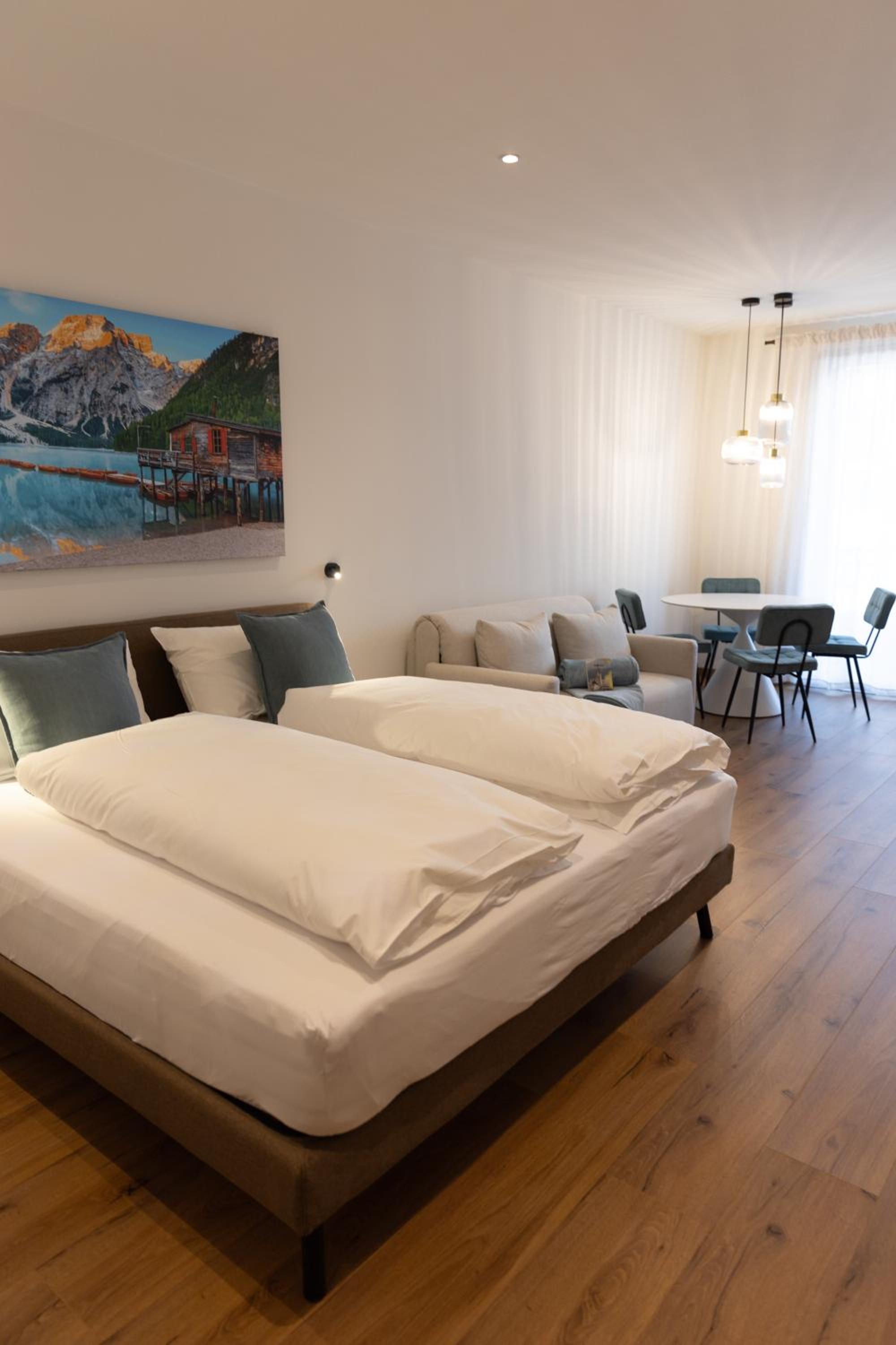 ecHo Apartments & SPA