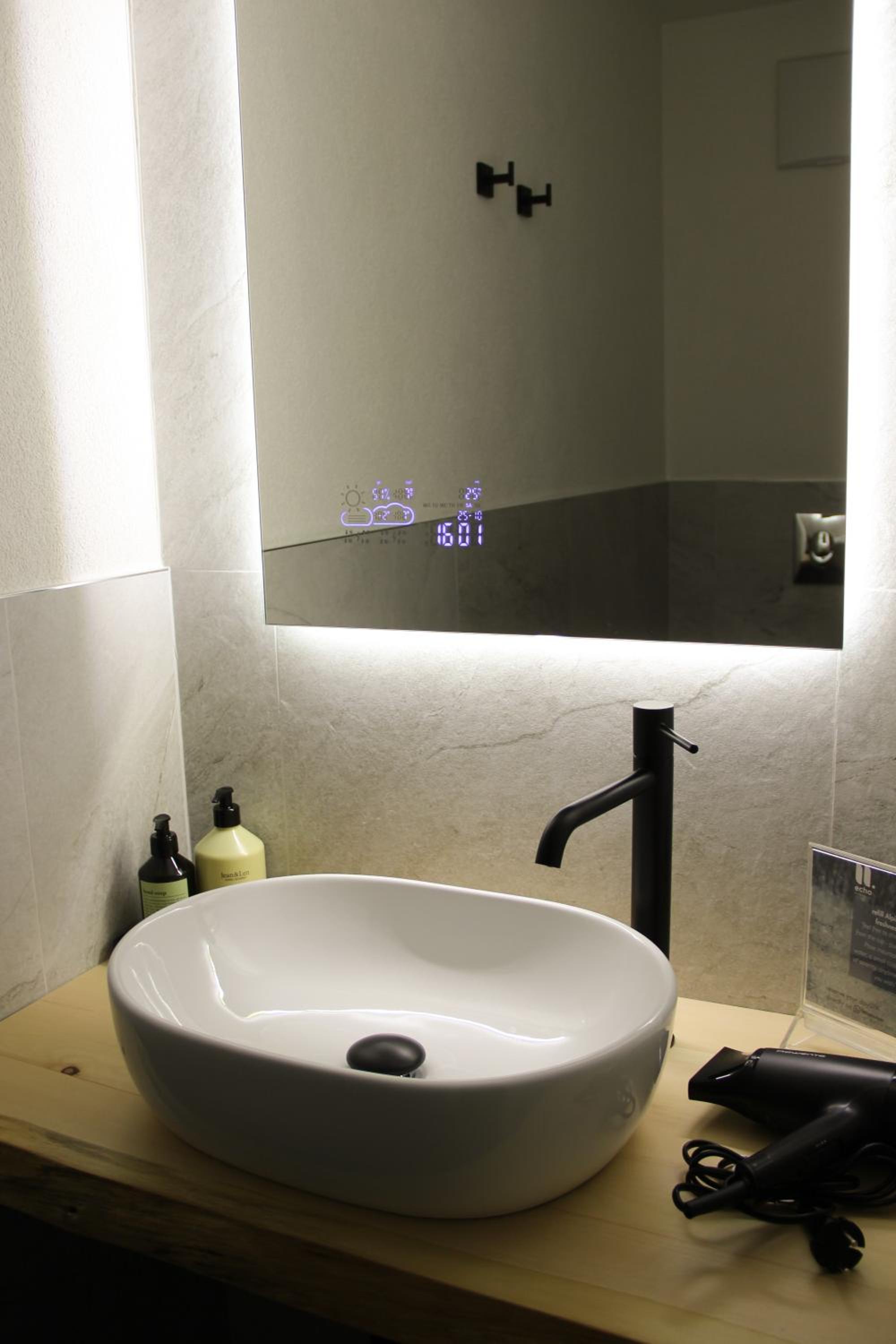 ecHo Apartments & SPA