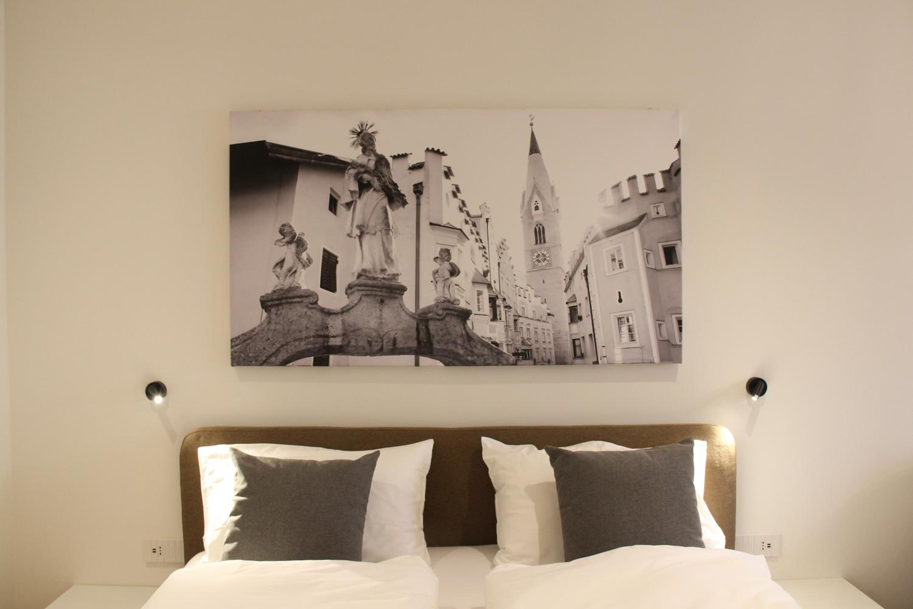 ecHo Apartments & SPA
