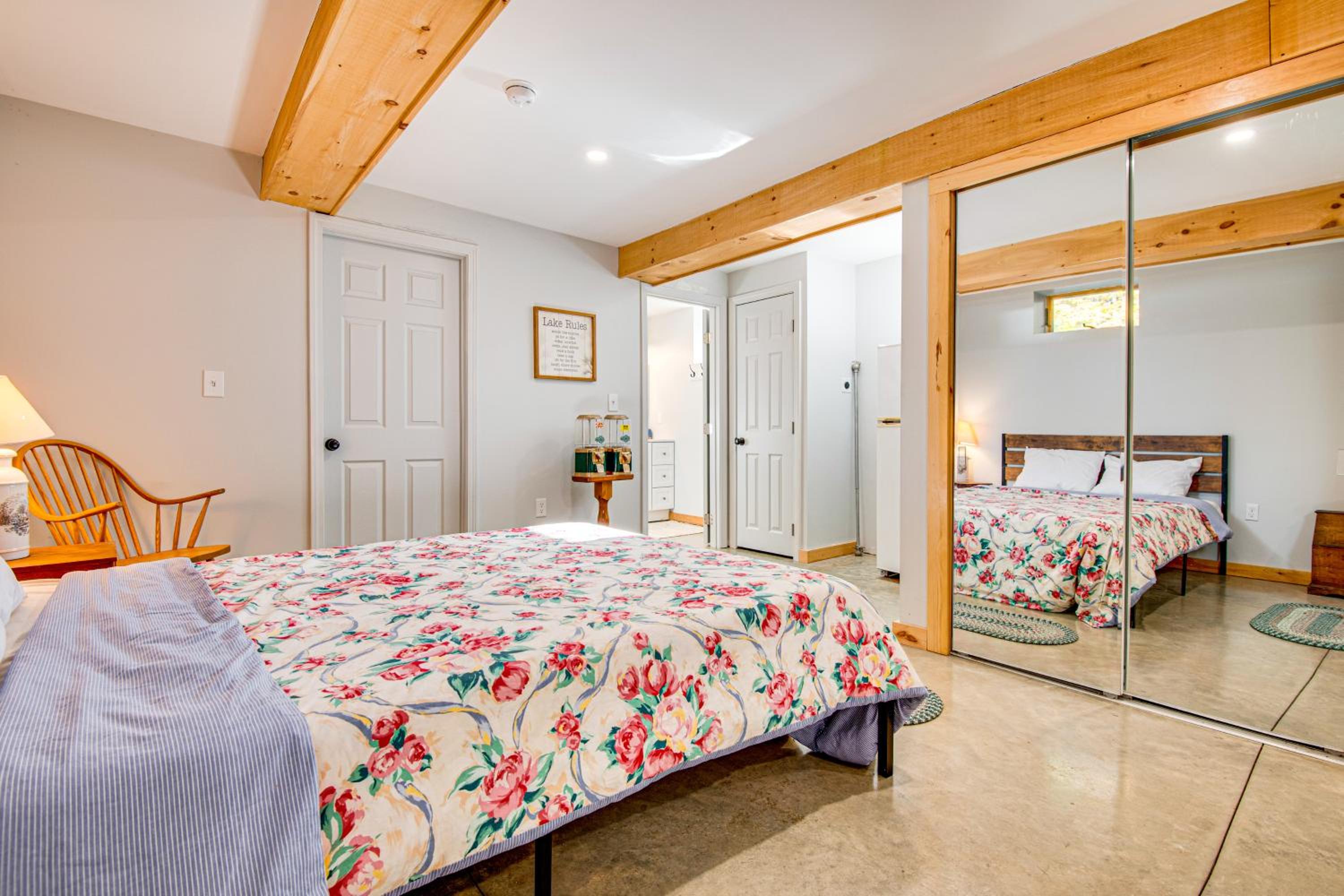 Direct Lake Access! Quiet Waukewan Retreat