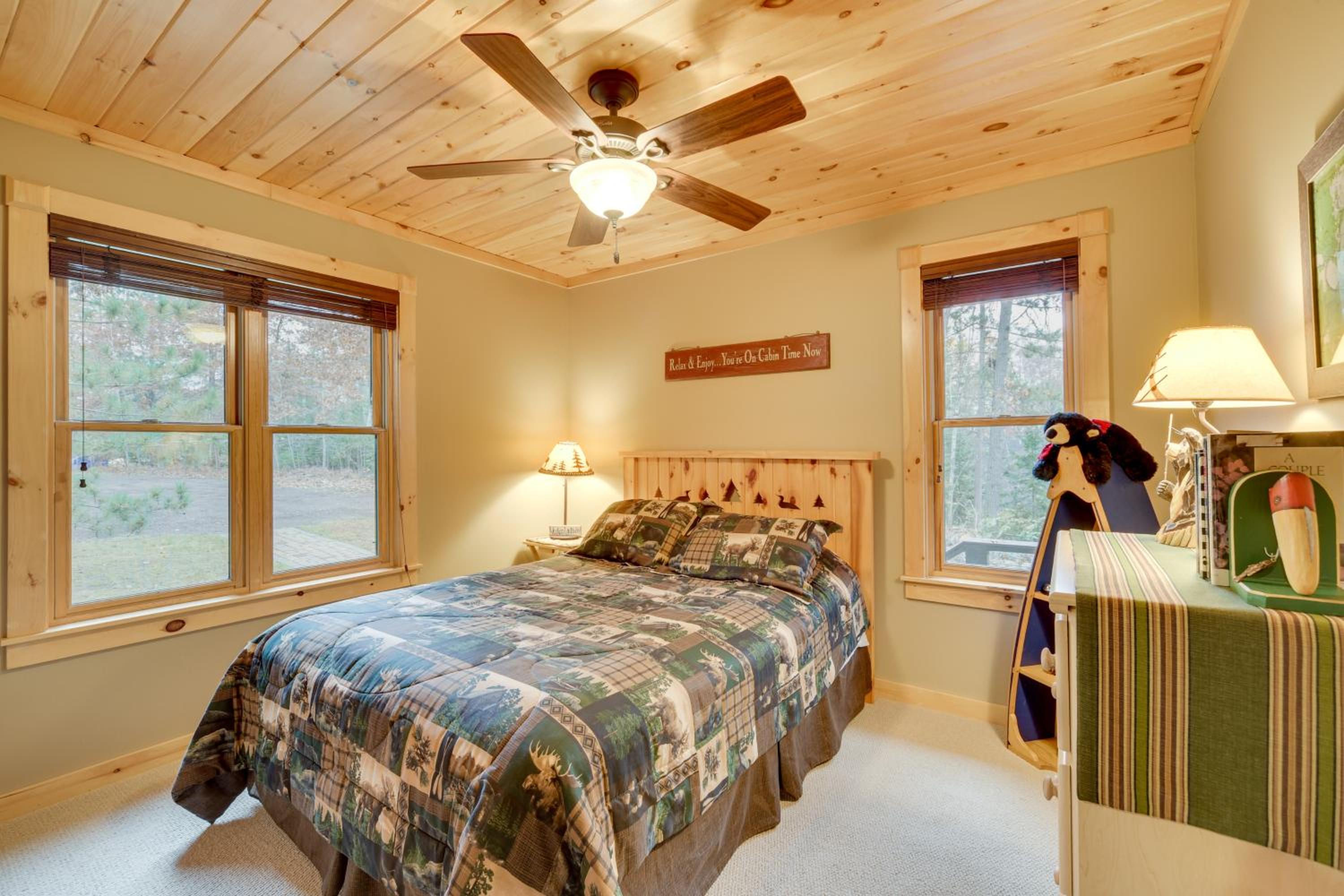 Benoit Lake Escape! Luxe Northwoods Cabin