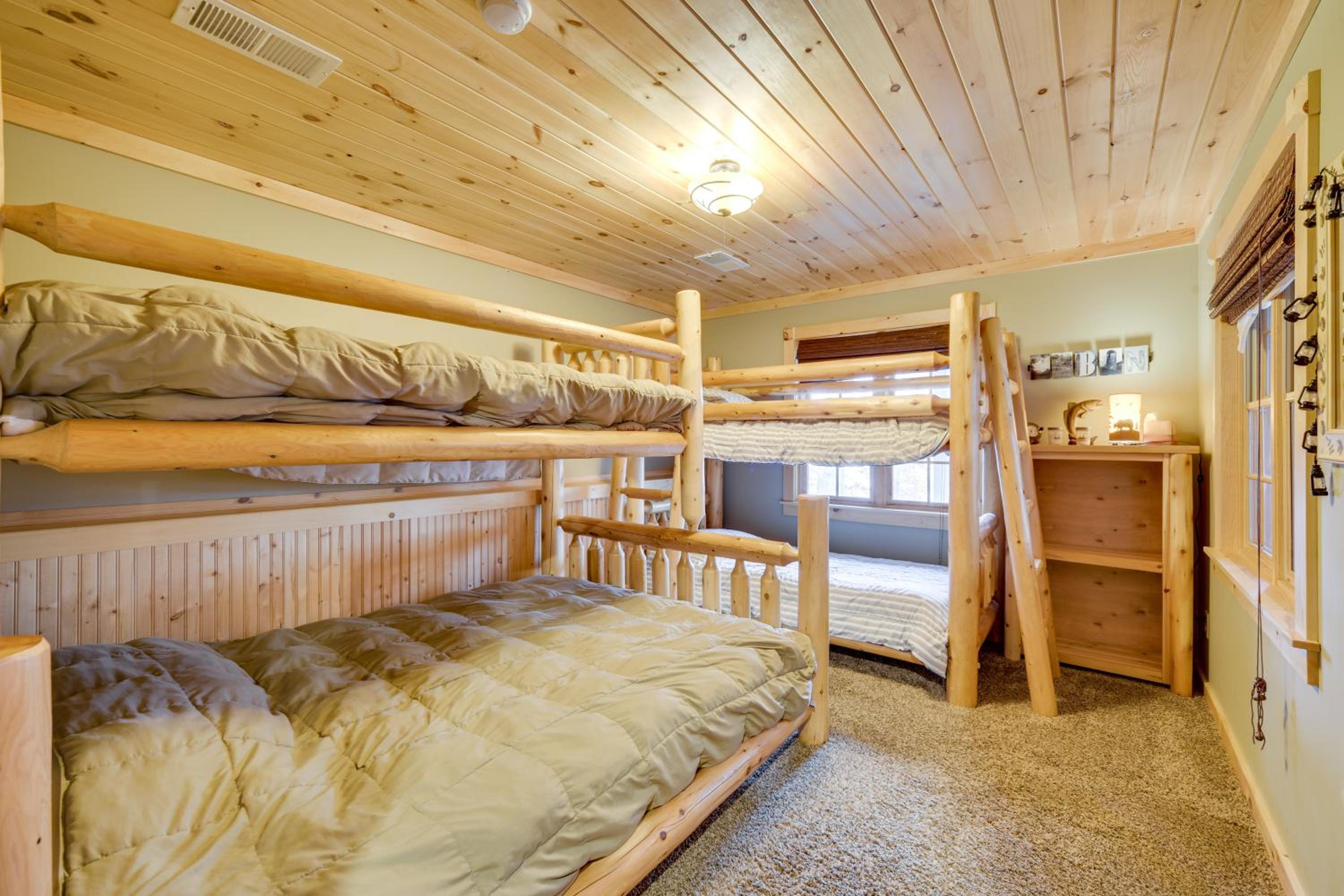 Benoit Lake Escape! Luxe Northwoods Cabin