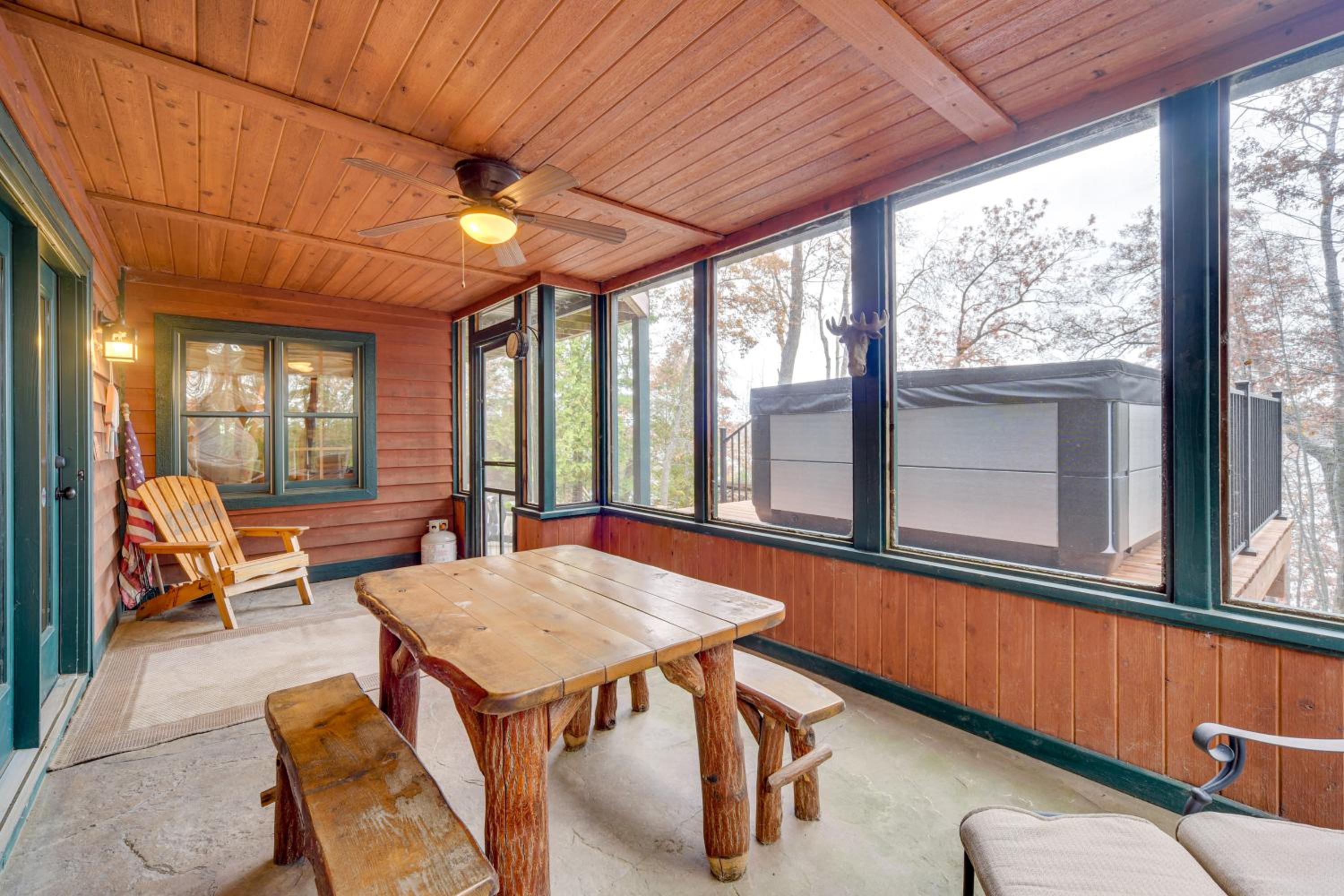 Benoit Lake Escape! Luxe Northwoods Cabin
