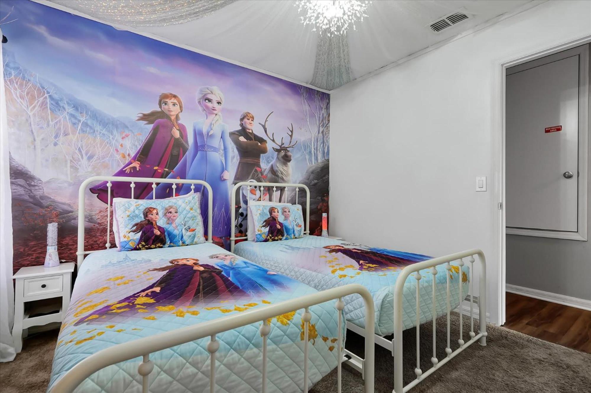 Family-Friendly 6-Bedroom Villa with Pool Game Room and Themed Bedrooms at Emerald Island Resort