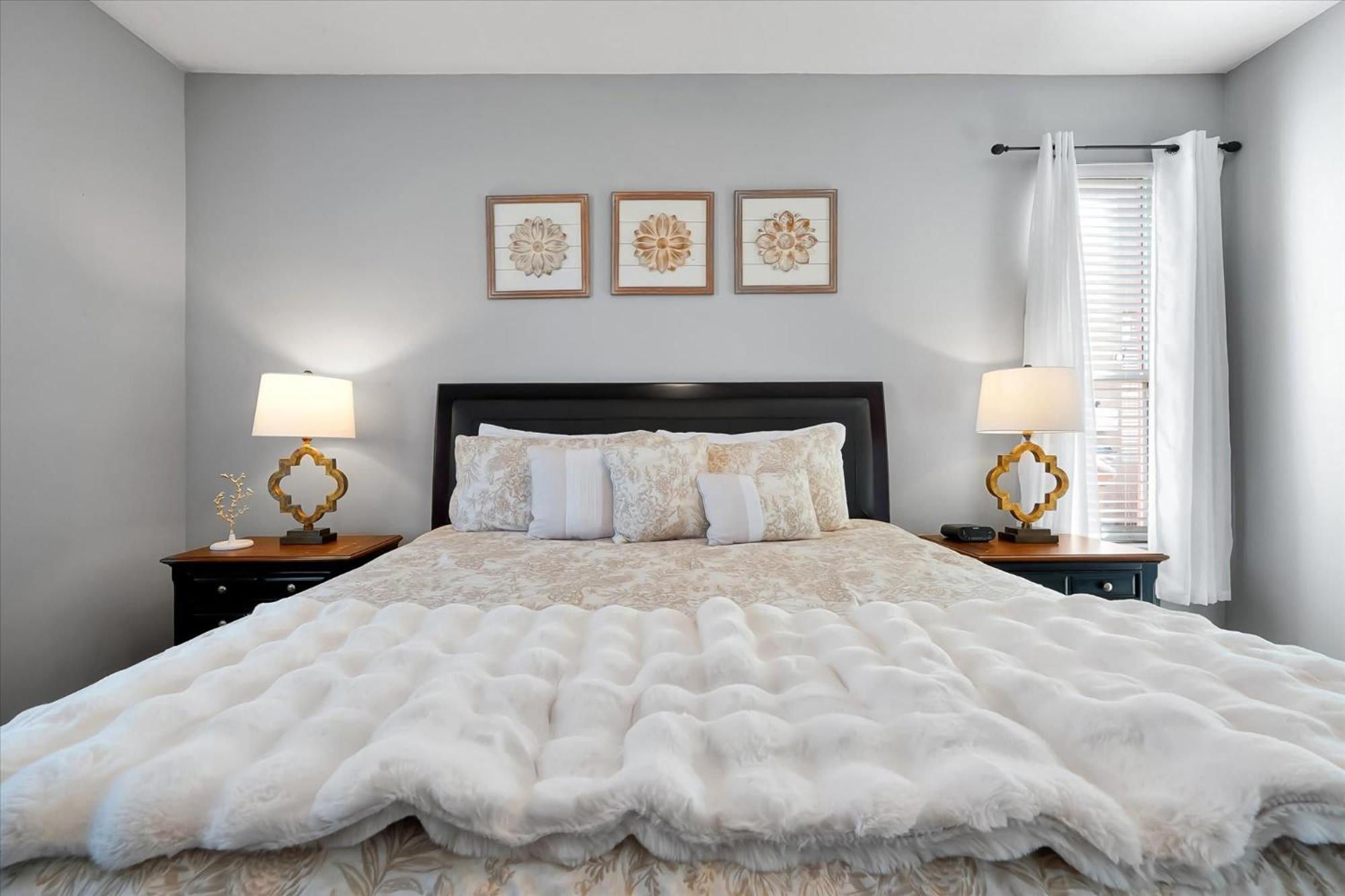Family-Friendly 6-Bedroom Villa with Pool Game Room and Themed Bedrooms at Emerald Island Resort