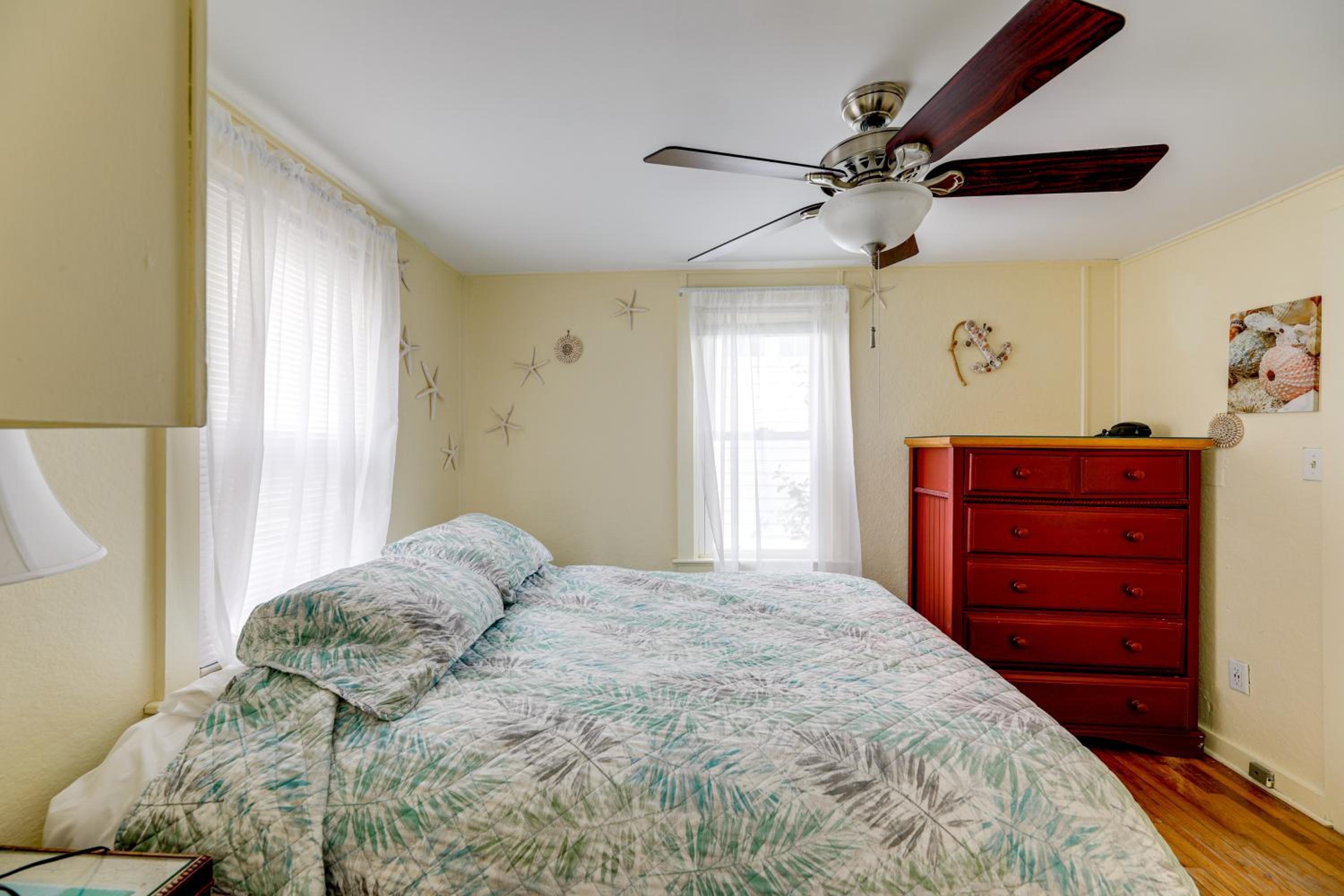 Steps to Rehoboth Beach Spacious Family Home!