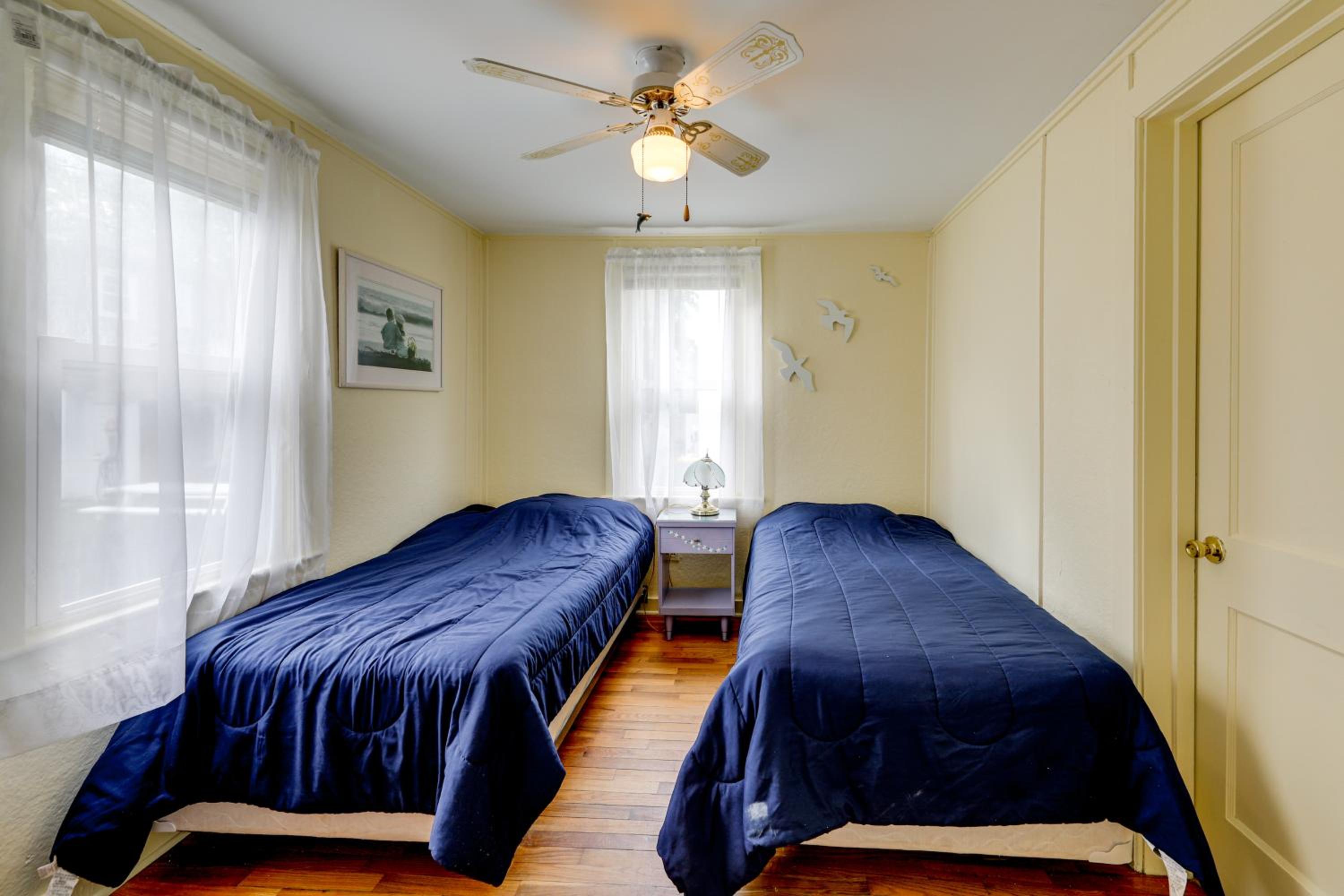 Steps to Rehoboth Beach Spacious Family Home!