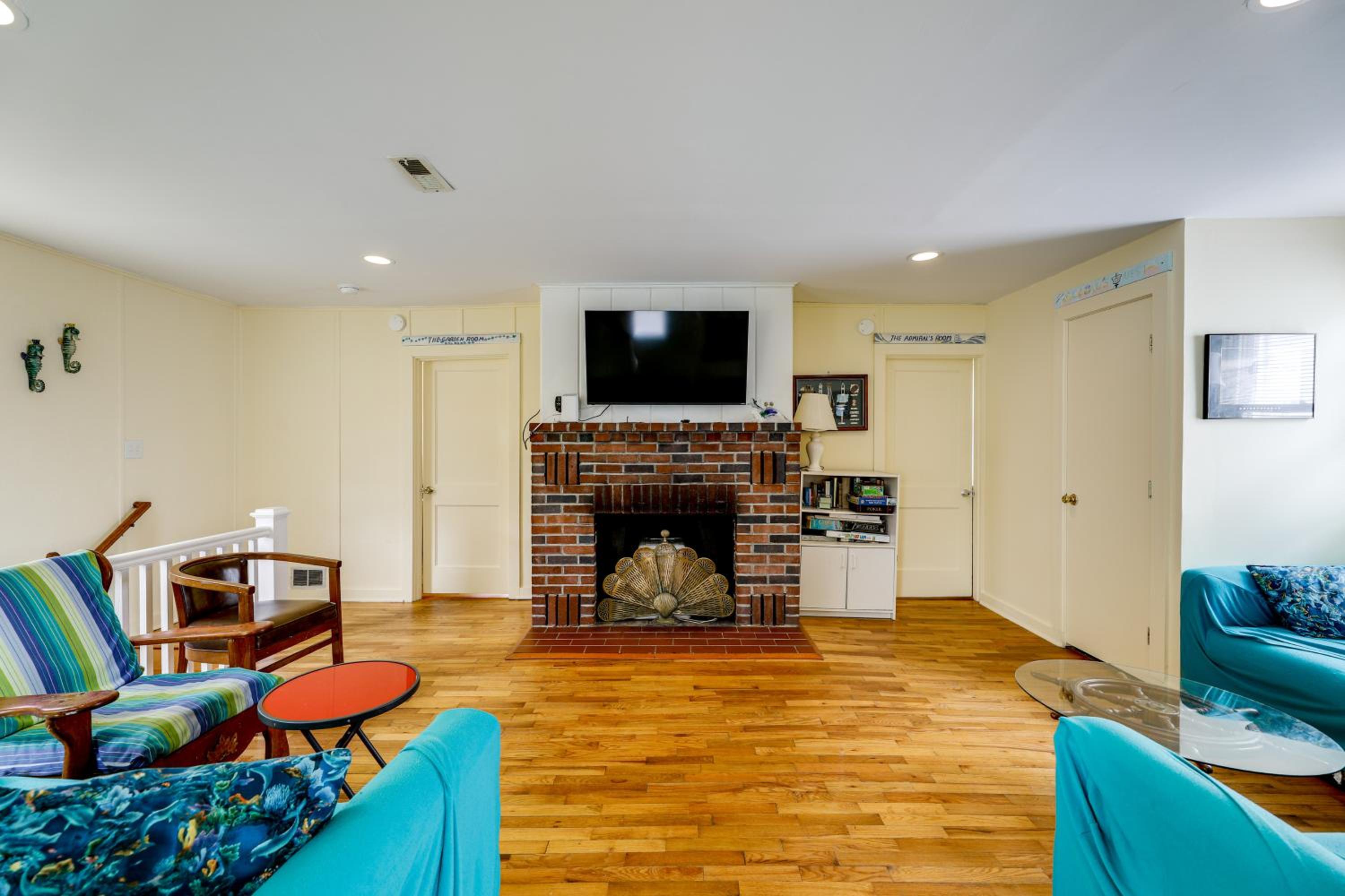 Steps to Rehoboth Beach Spacious Family Home!